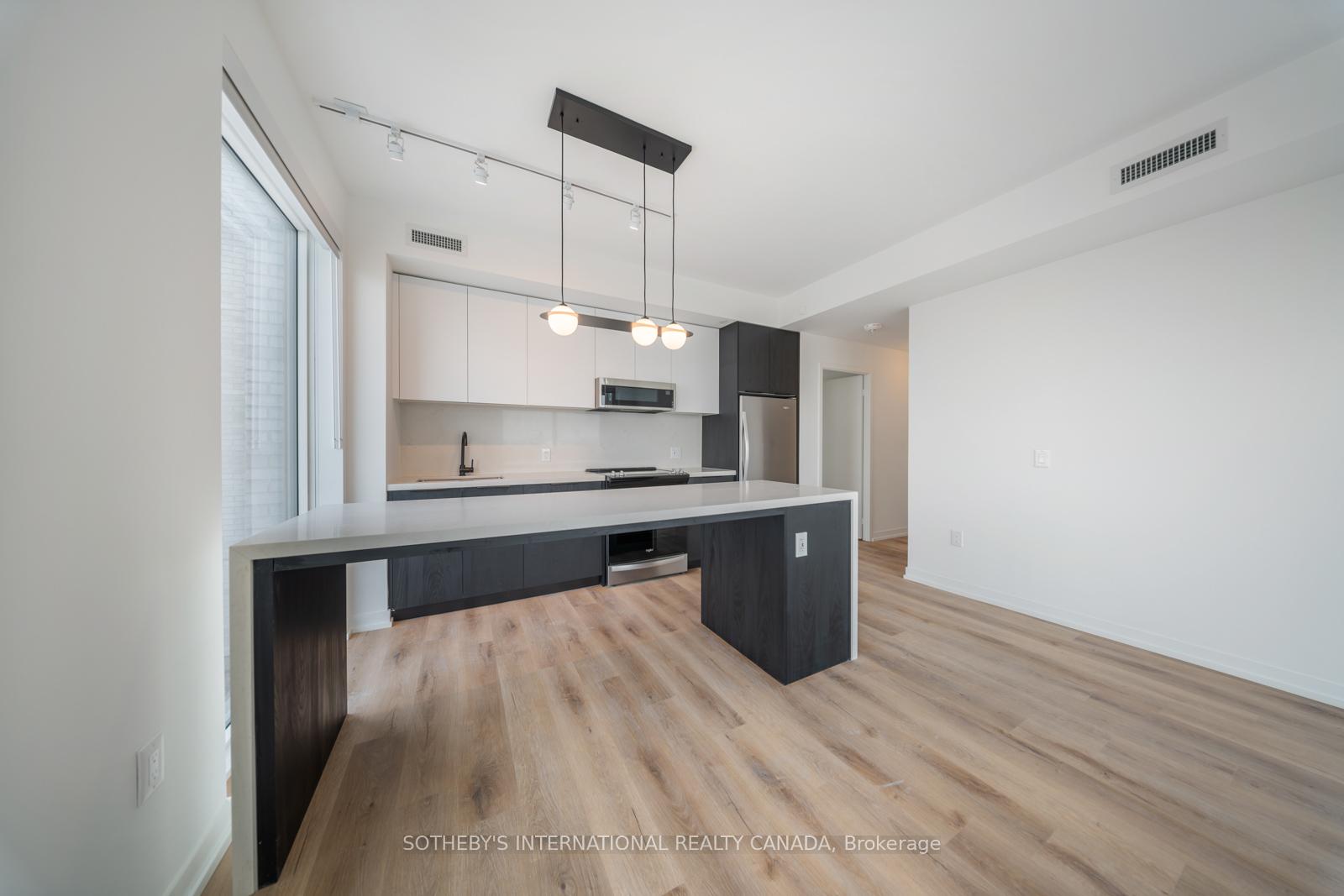 5 York Garden Way 502