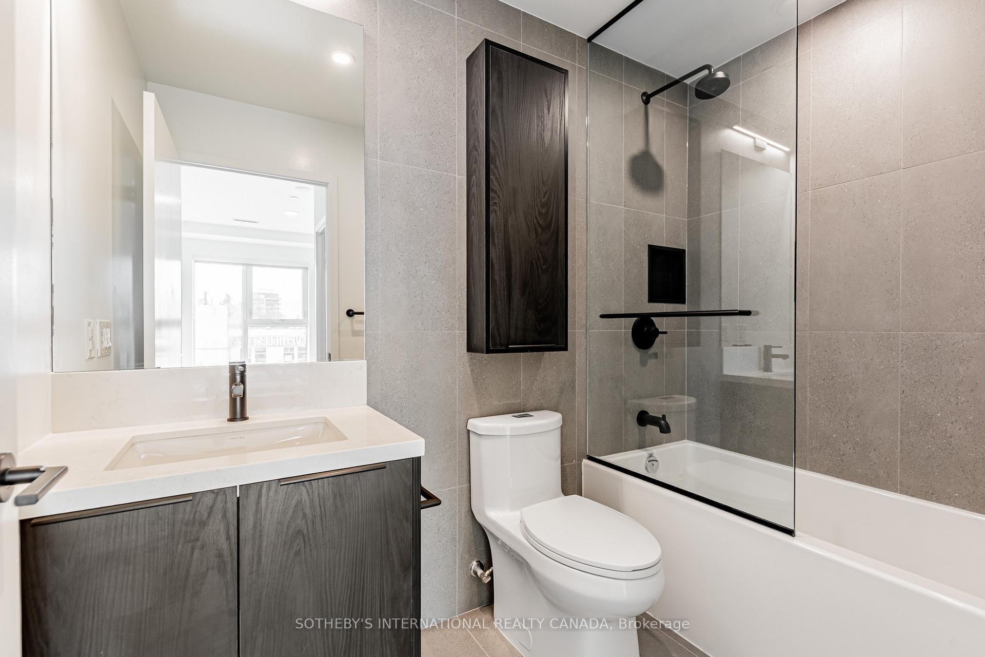 5 York Garden Way TH#101