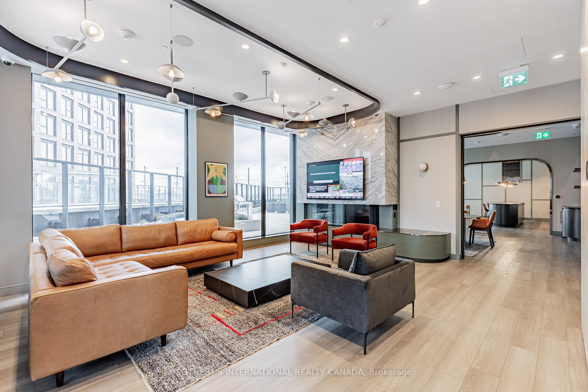 5 York Garden Way TH#101