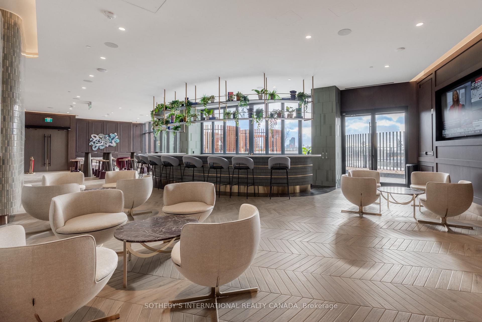 31 York Garden Way 505