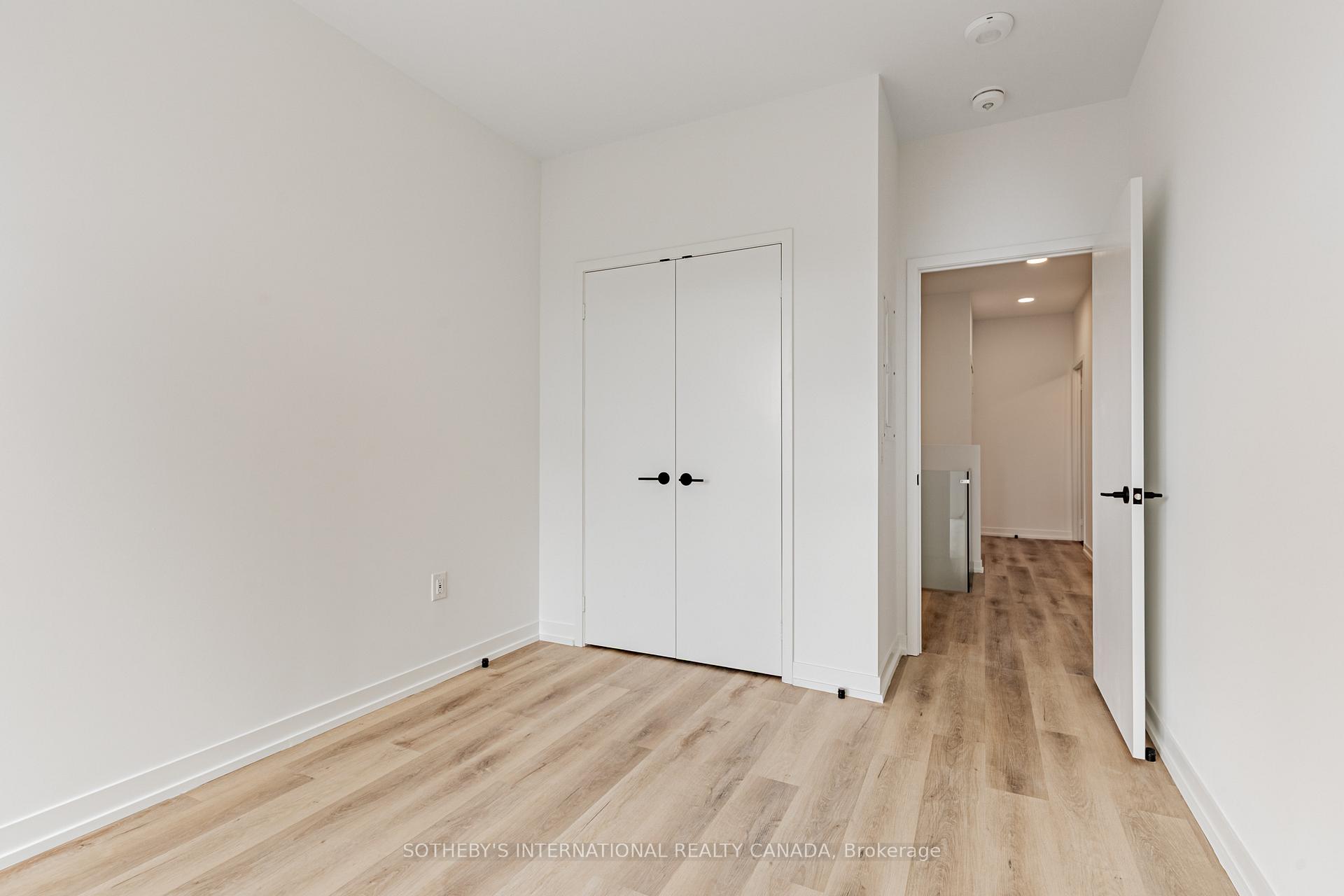 31 York Garden Way TH101