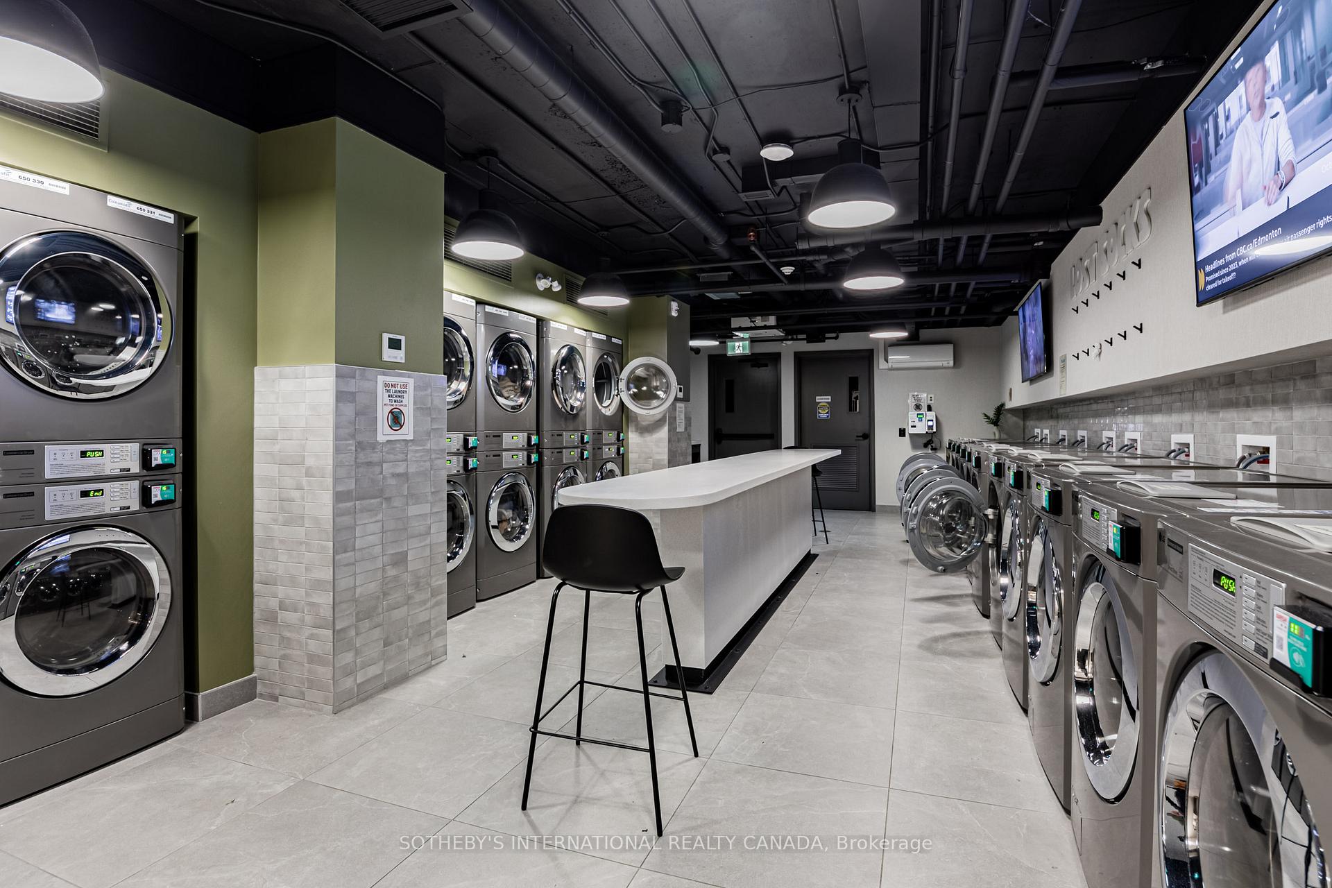 115 Tyndall Avenue S0307