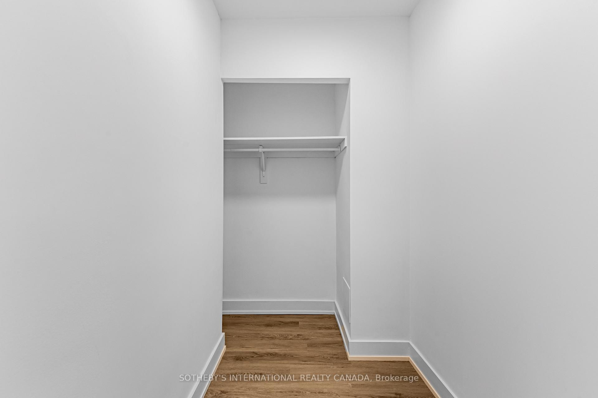 115 Tyndall Avenue S0307