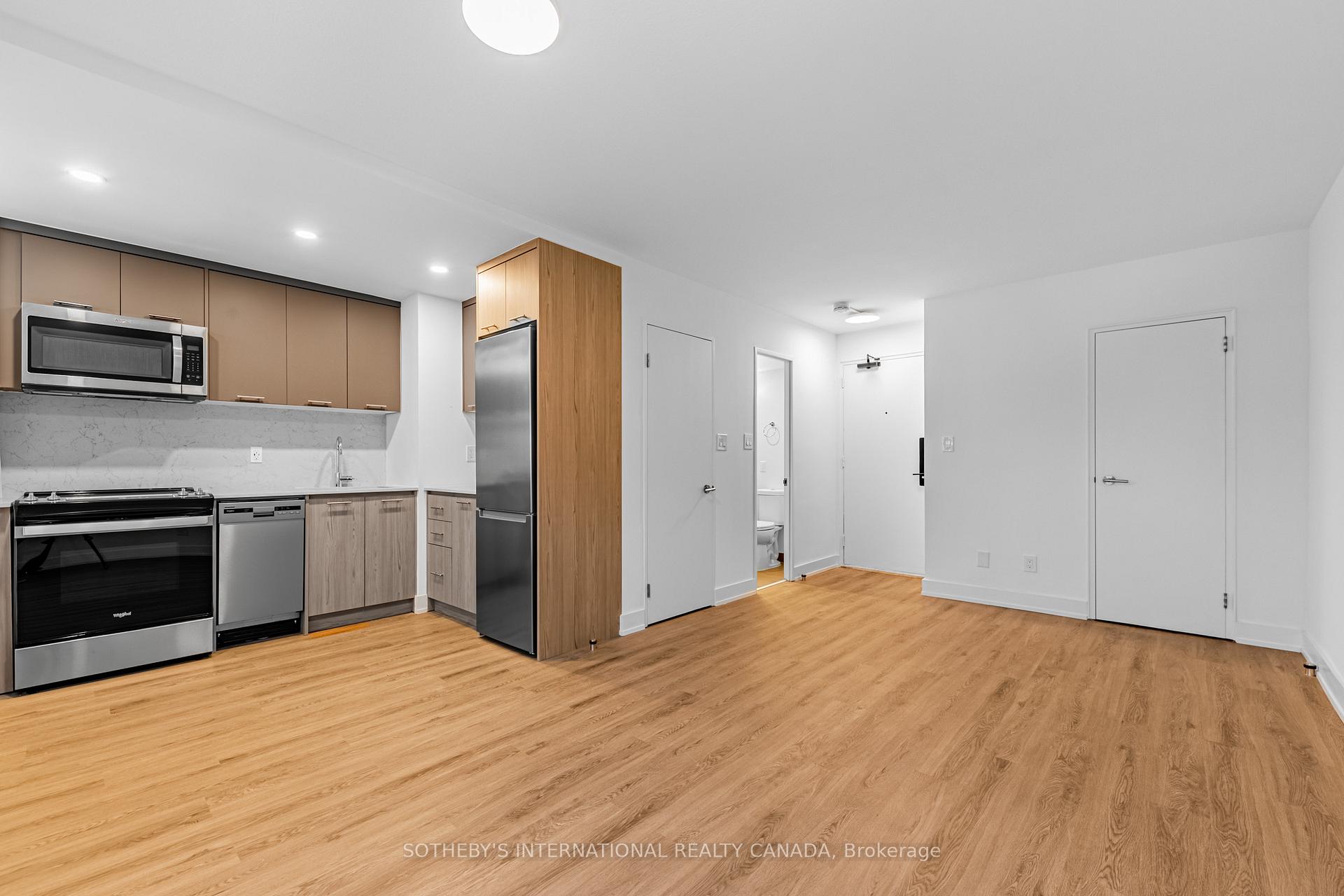 115 Tyndall Avenue S0307