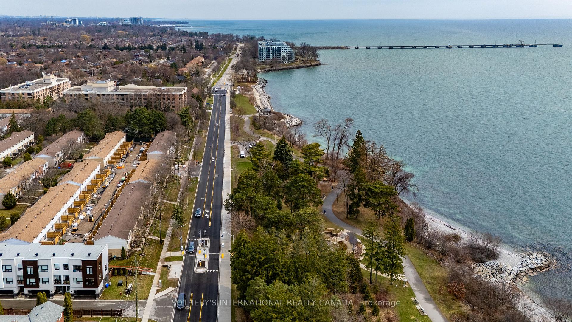 5475 Lakeshore Road 113