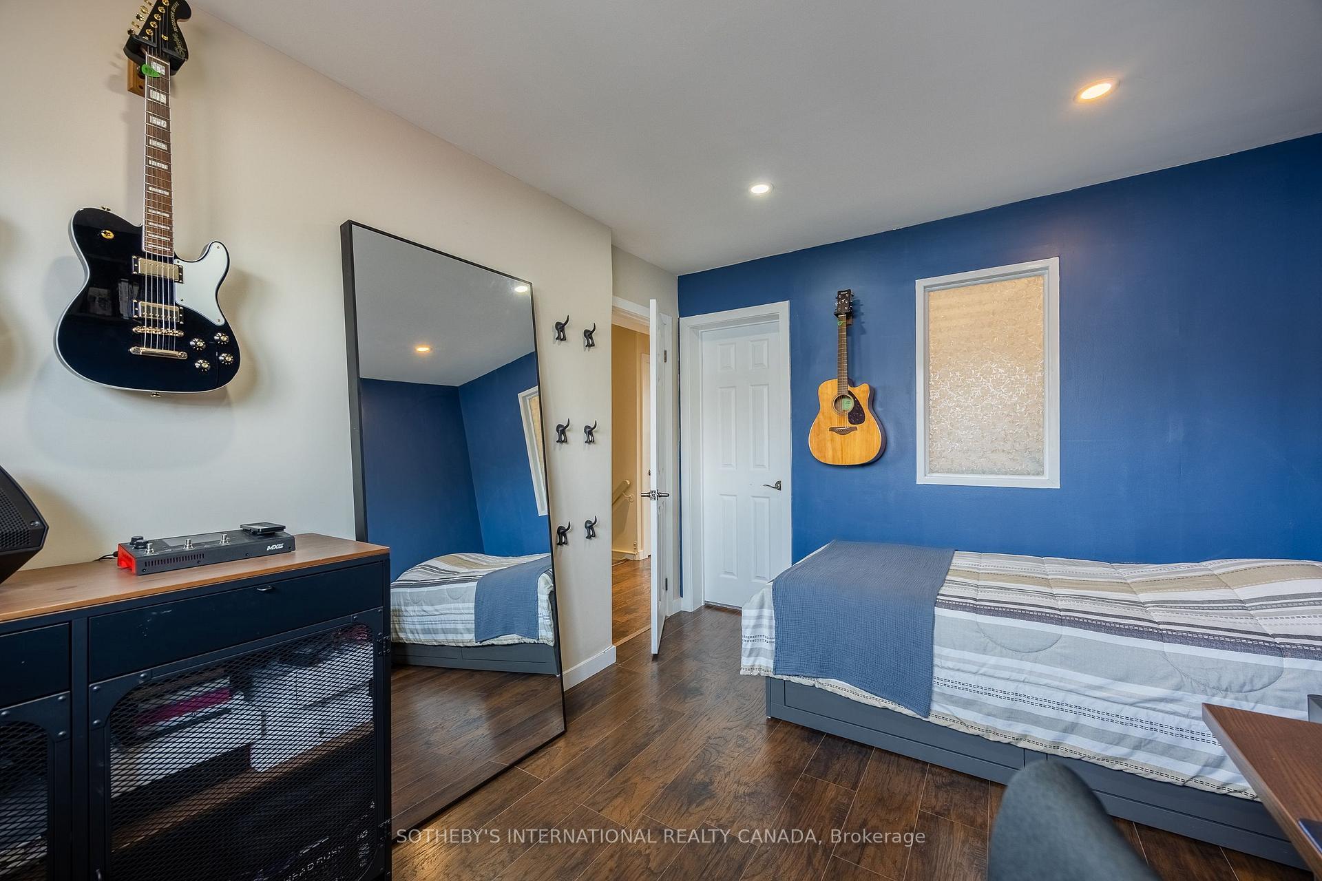 5475 Lakeshore Road 113