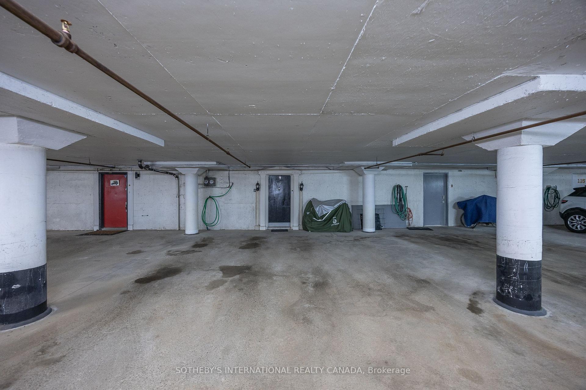 5475 Lakeshore Road 113