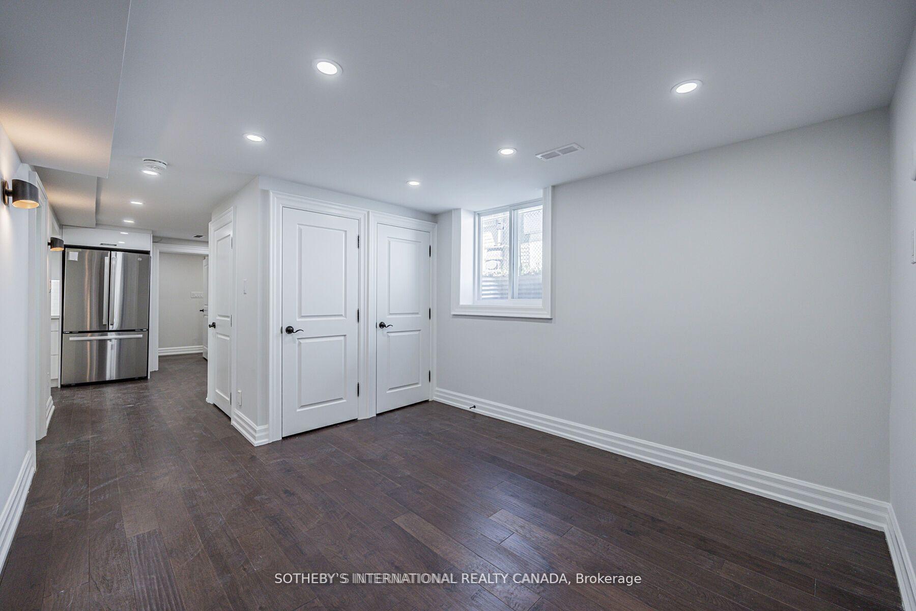 942 Fletcher Valley Crescent Bsmnt