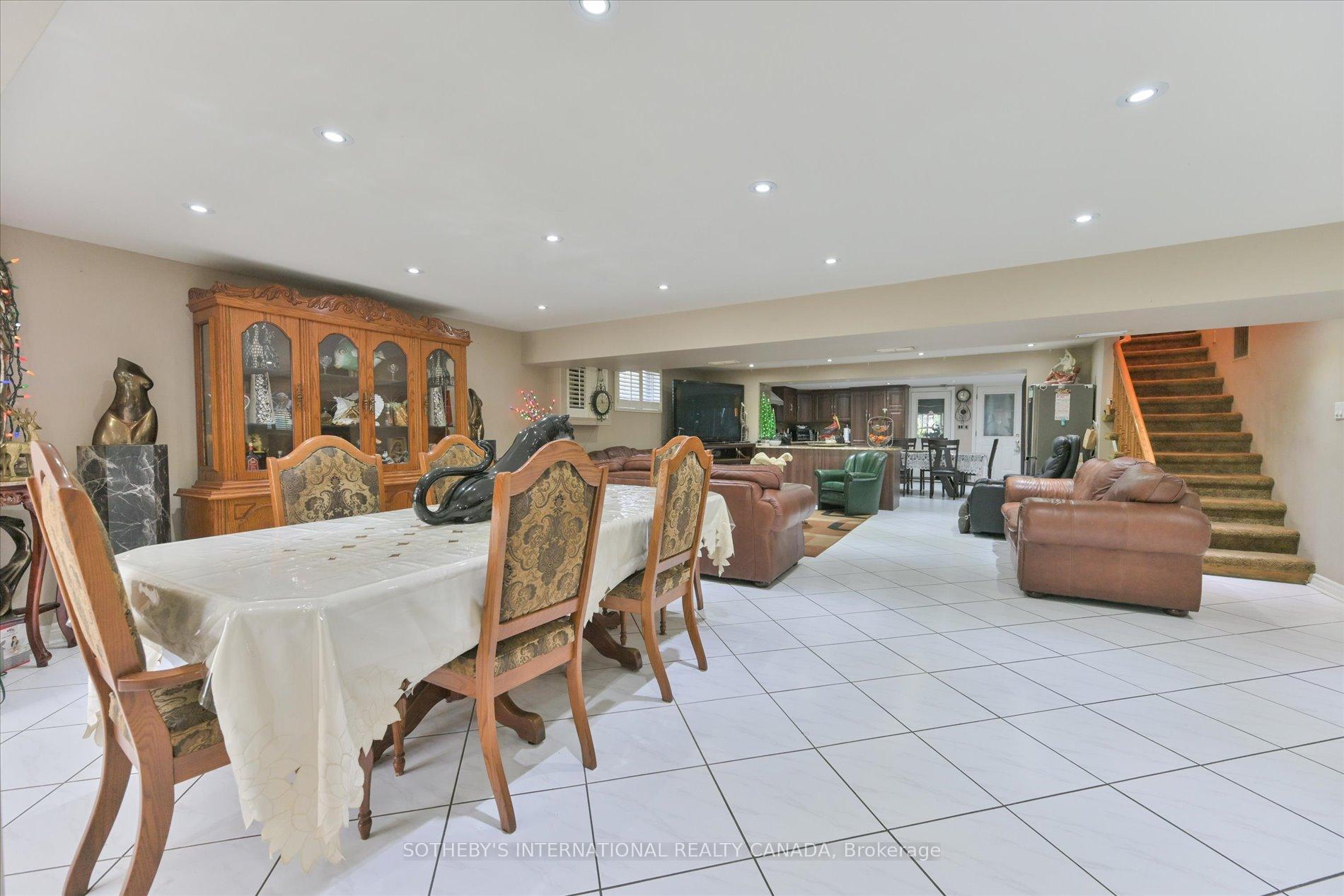 502 Queens Drive