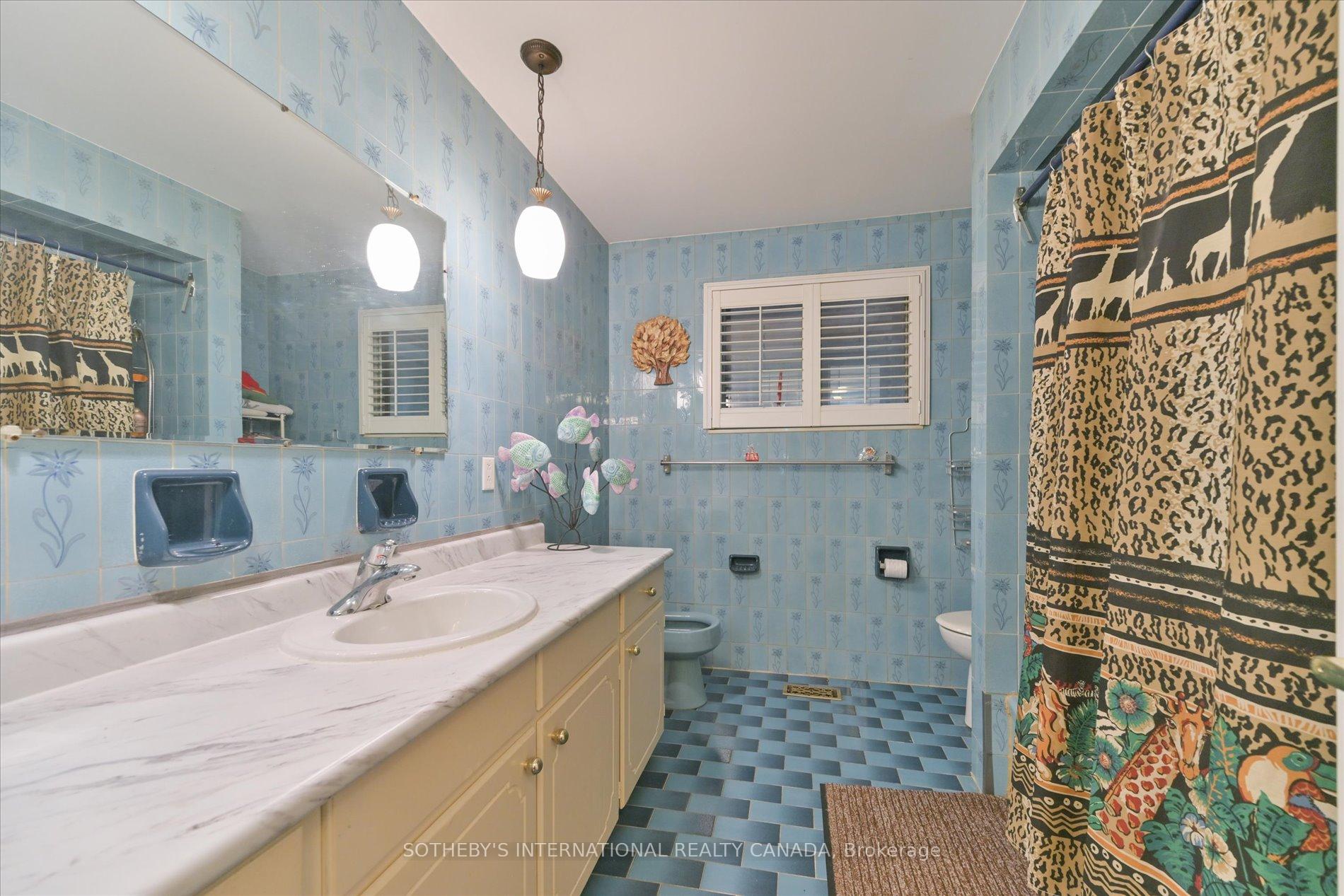 502 Queens Drive