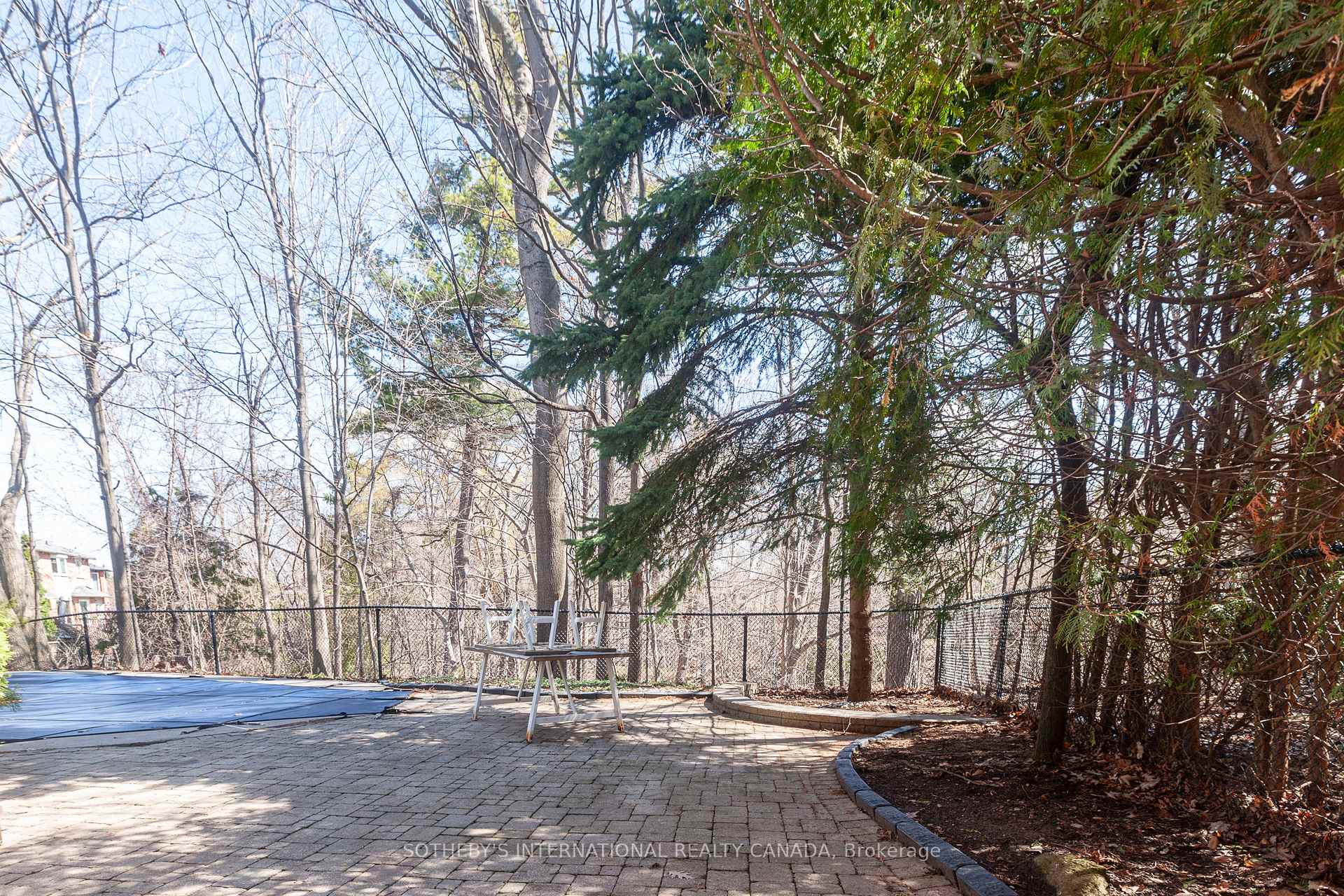 3940 Rolling Valley Drive