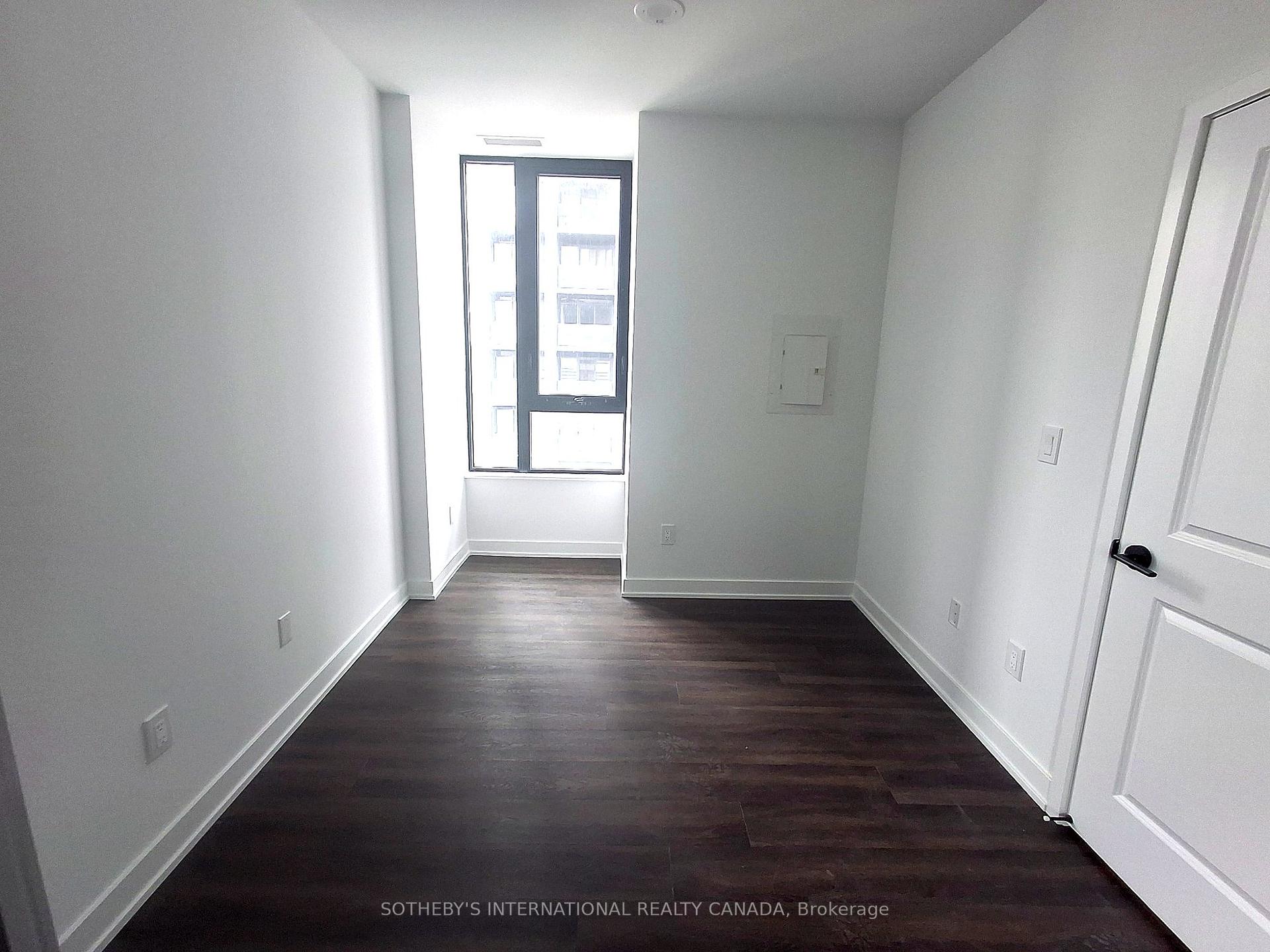 2075 Lakeshore Road 1303