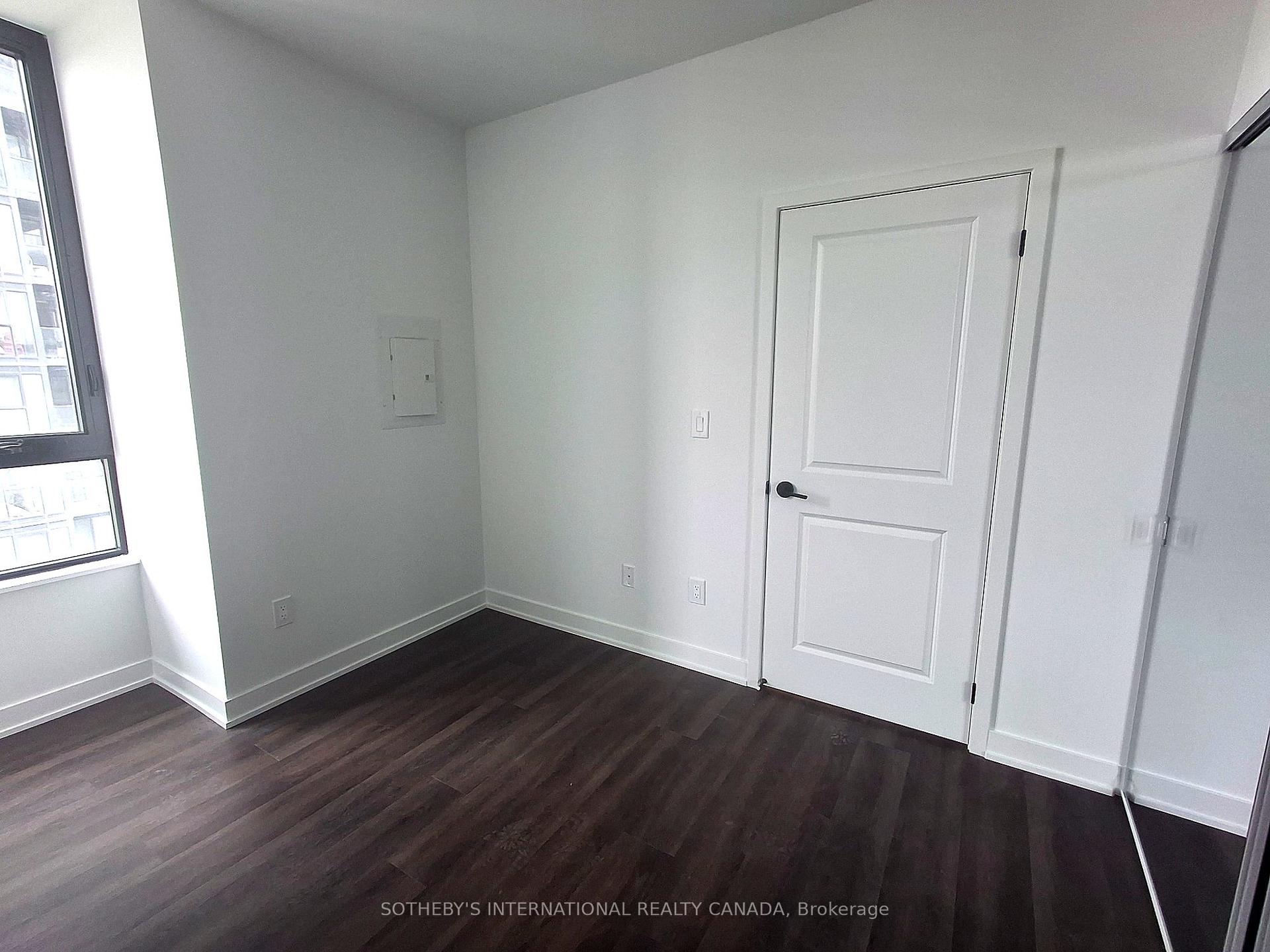2075 Lakeshore Road 1303
