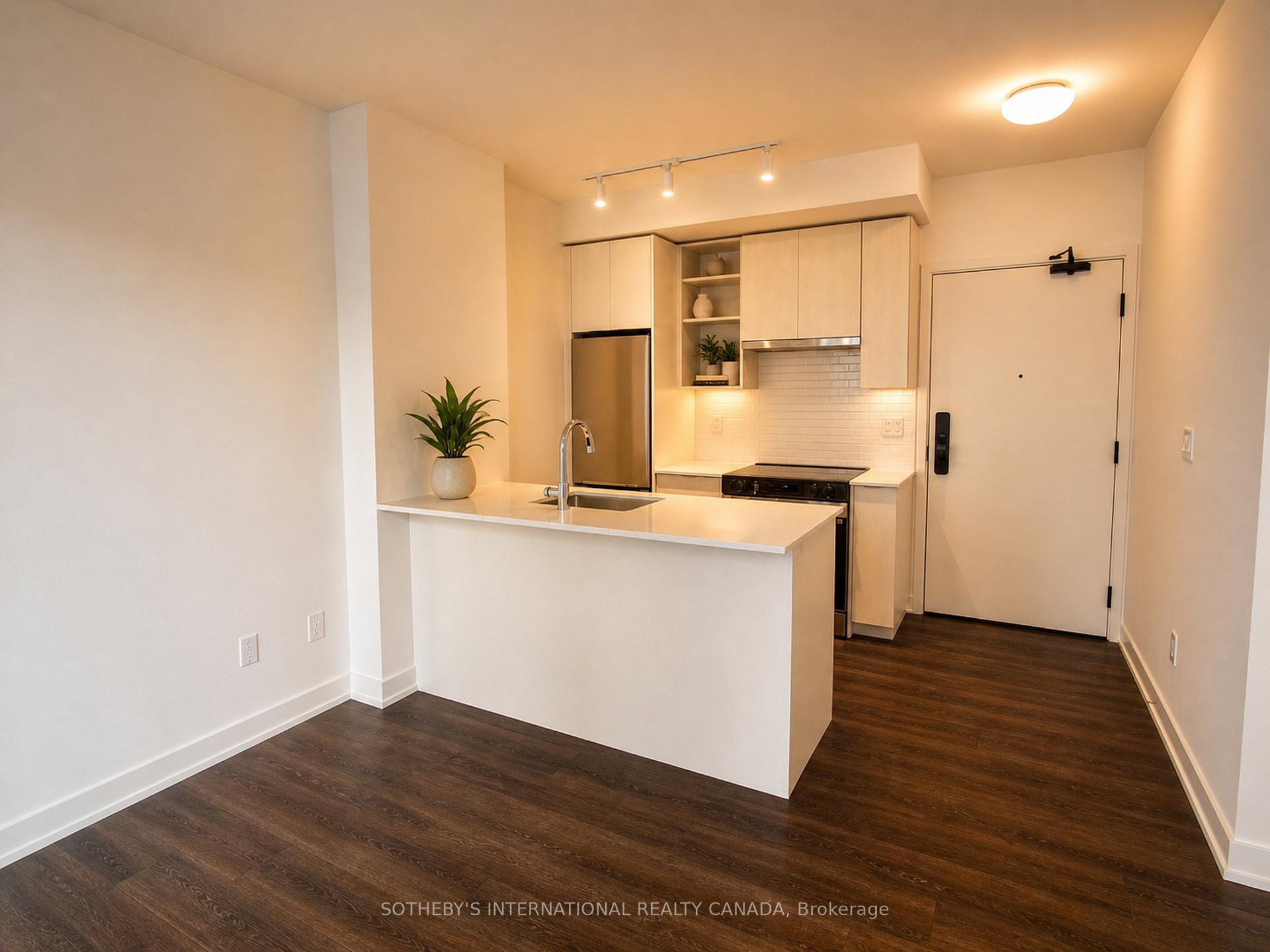 2075 Lakeshore Road 1303