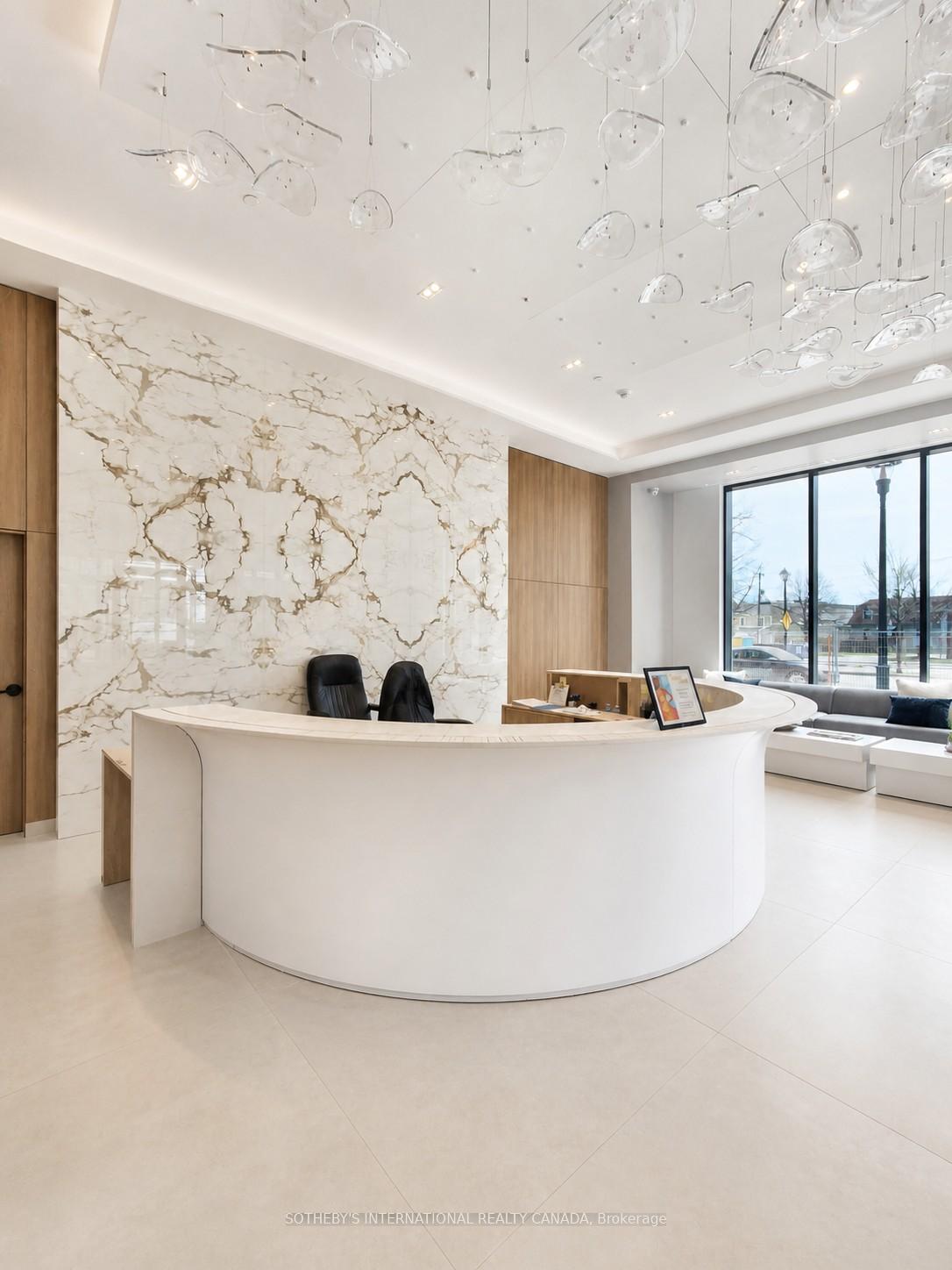 2075 Lakeshore Road 1303