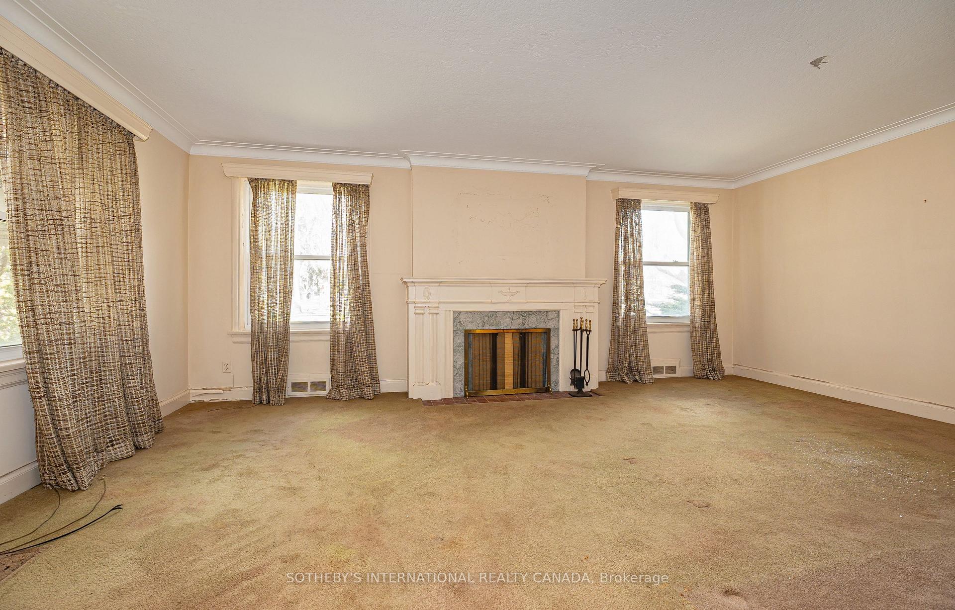 47 Grenview Boulevard