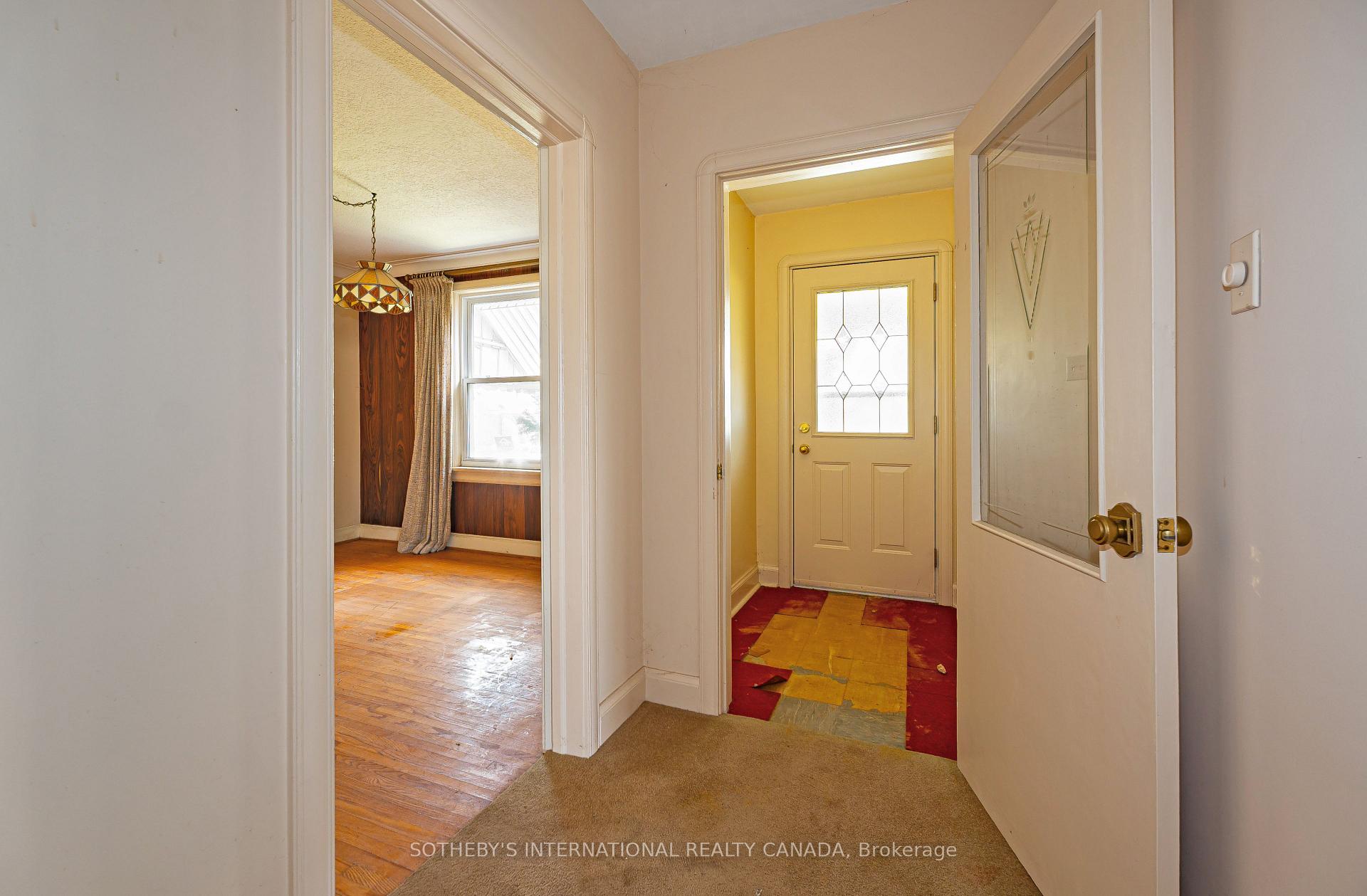 47 Grenview Boulevard