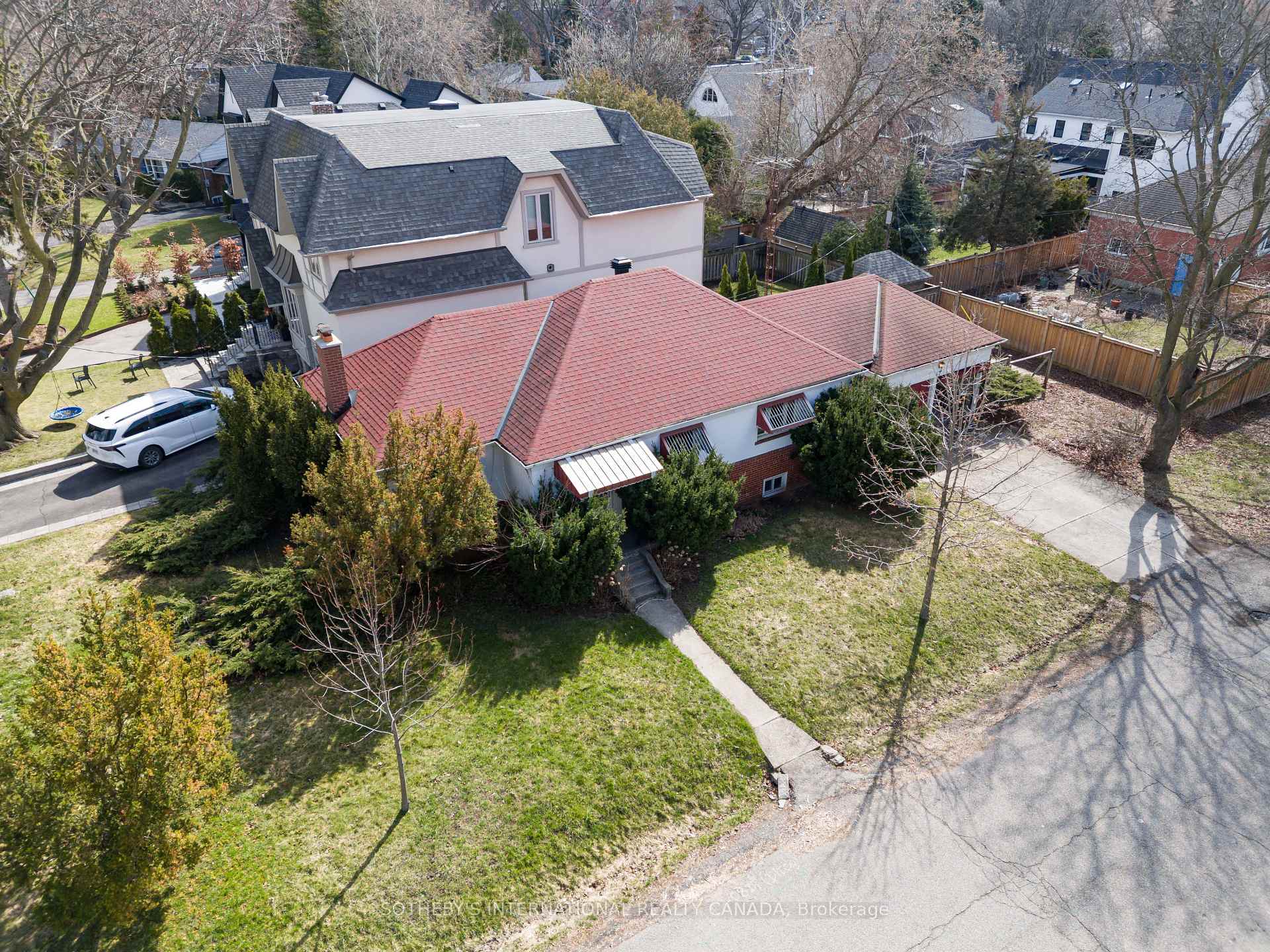 47 Grenview Boulevard