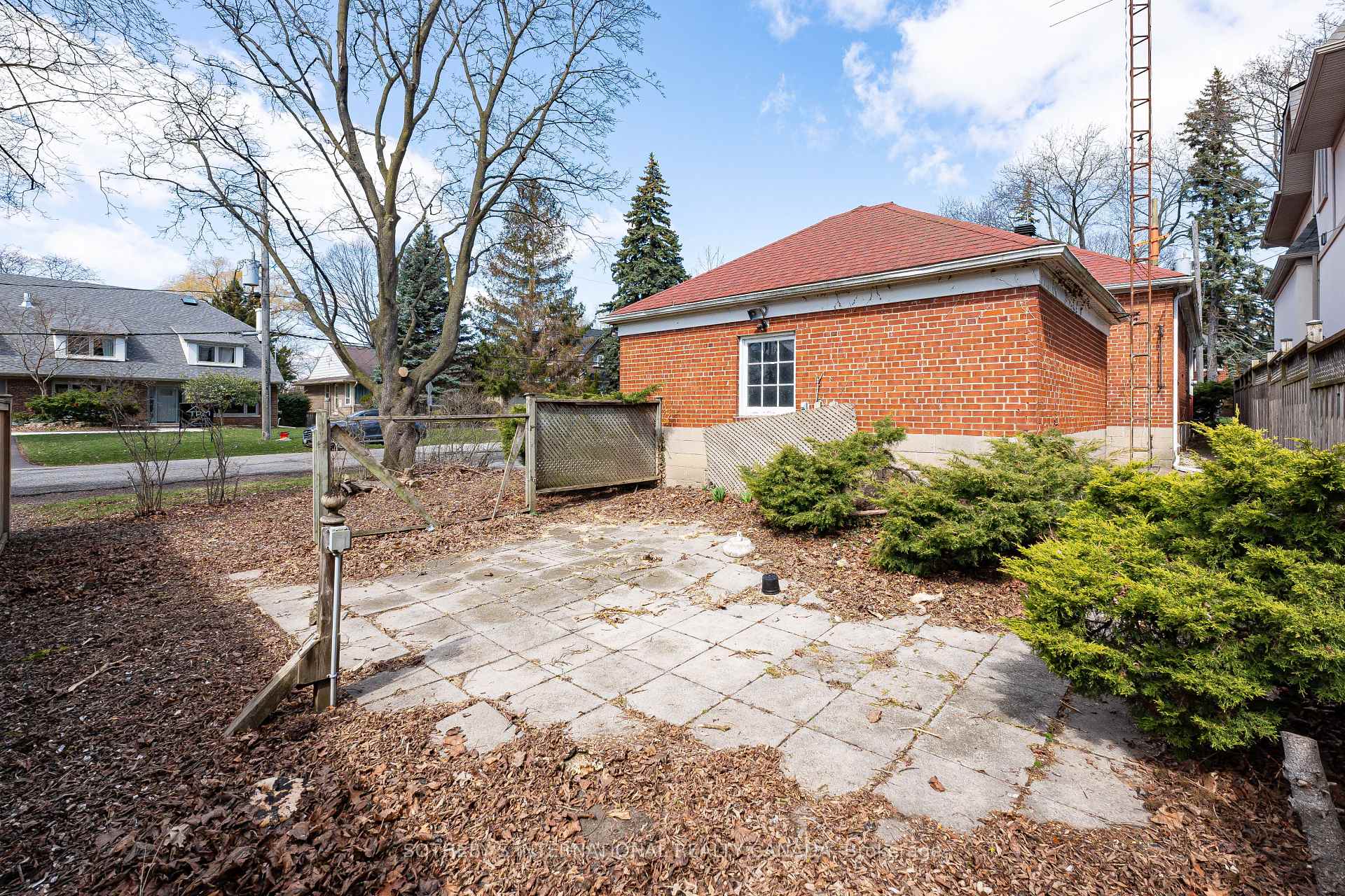 47 Grenview Boulevard