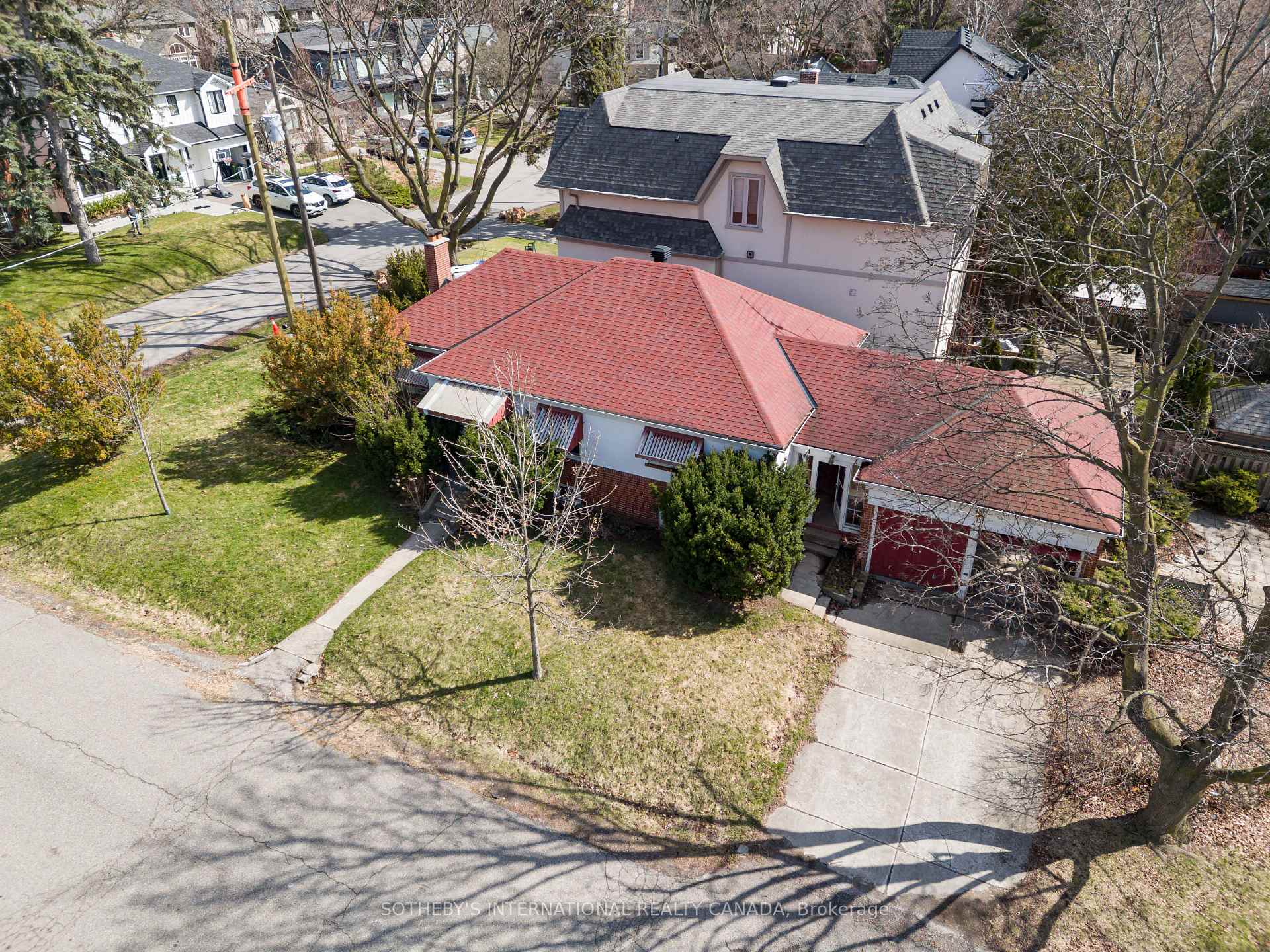 47 Grenview Boulevard