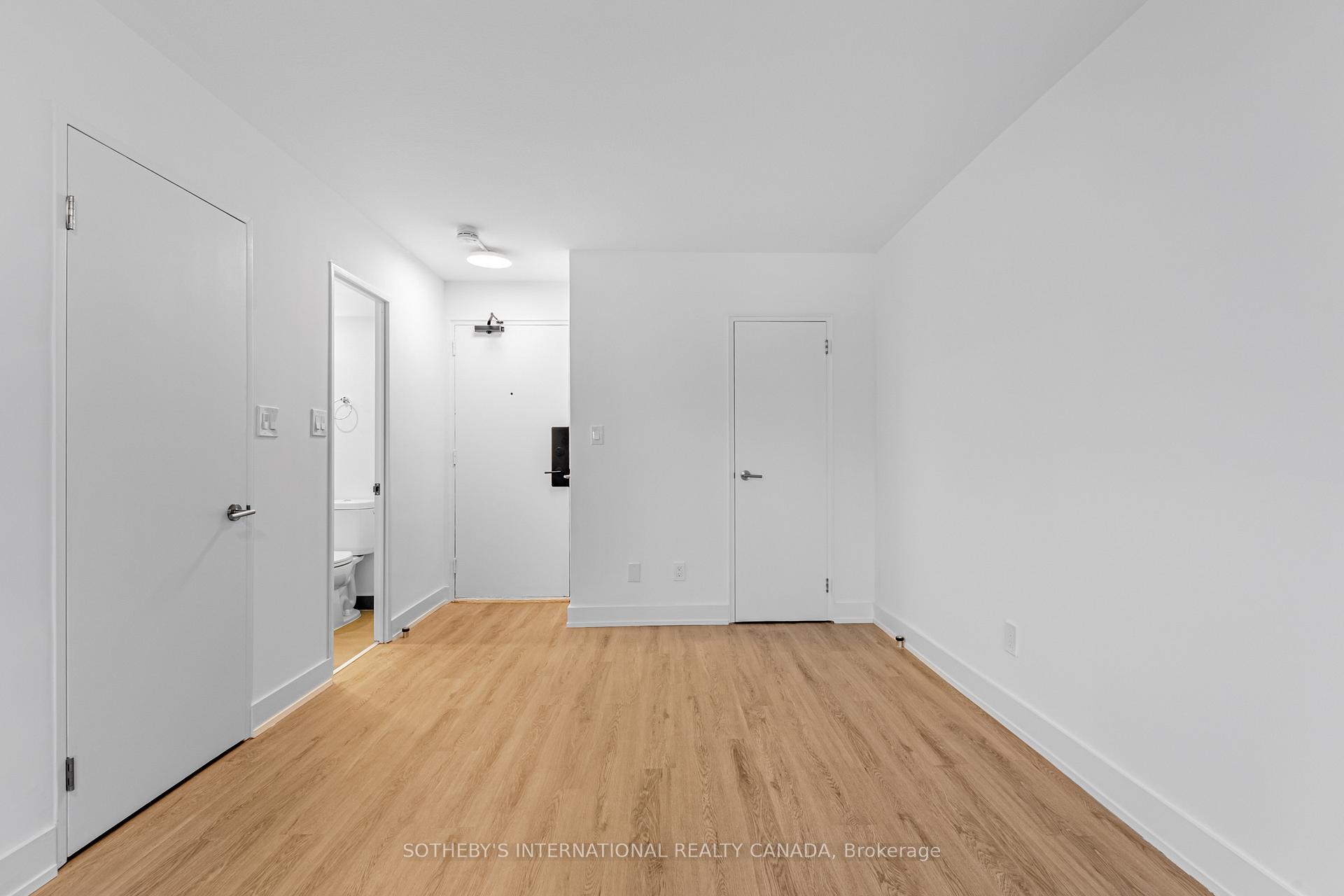 115 Tyndall Avenue S0407