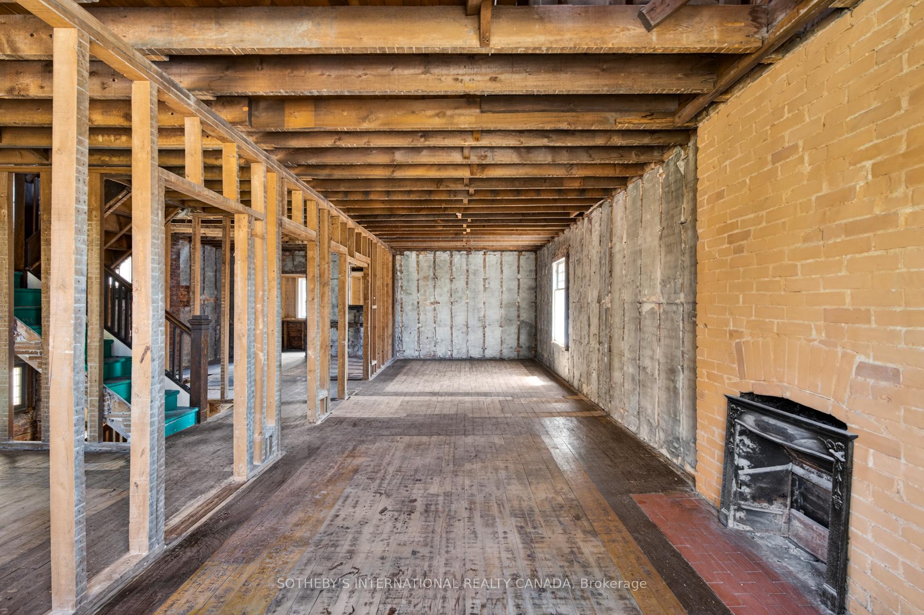 579 Indian Road