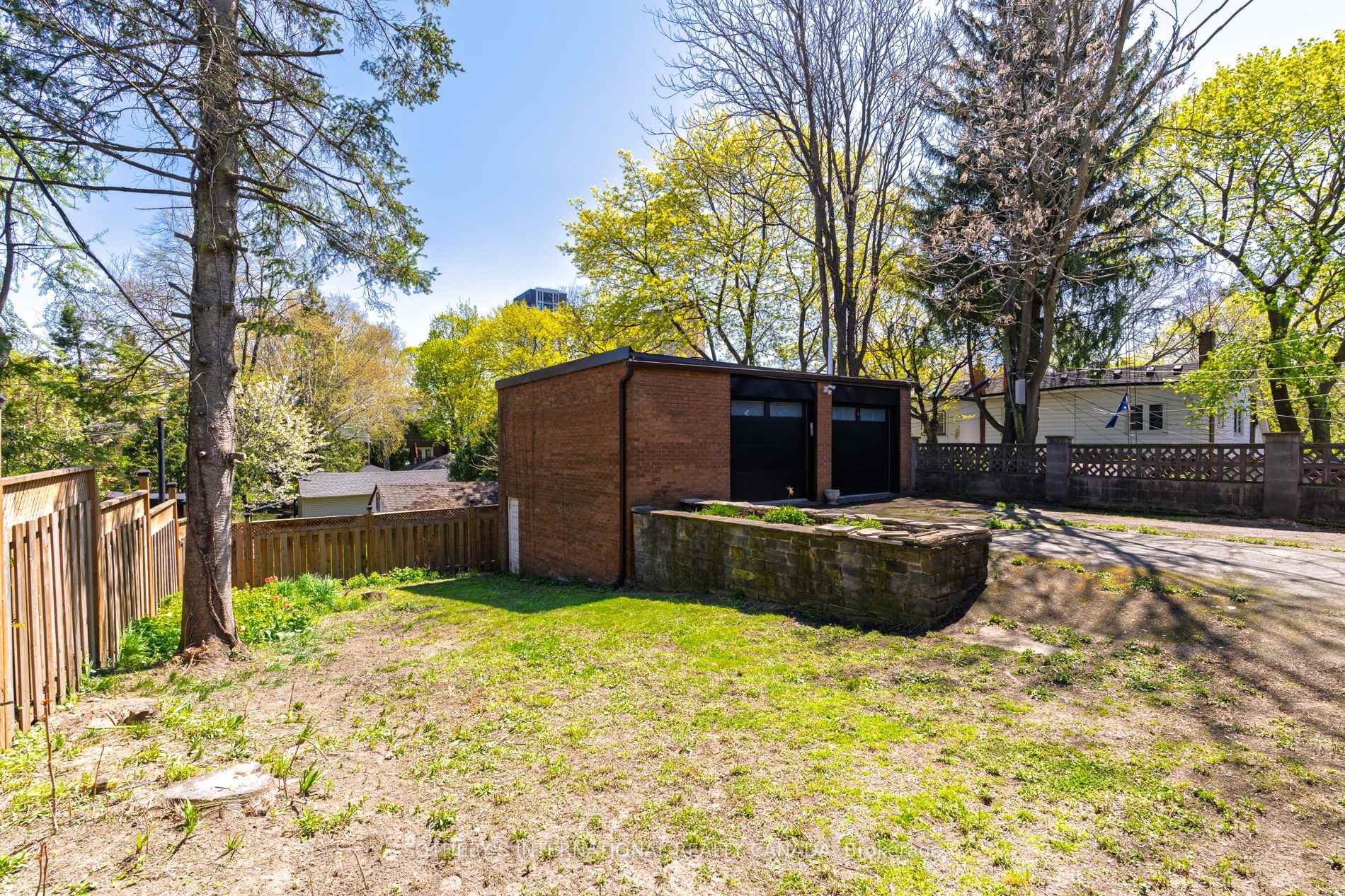 579 Indian Road