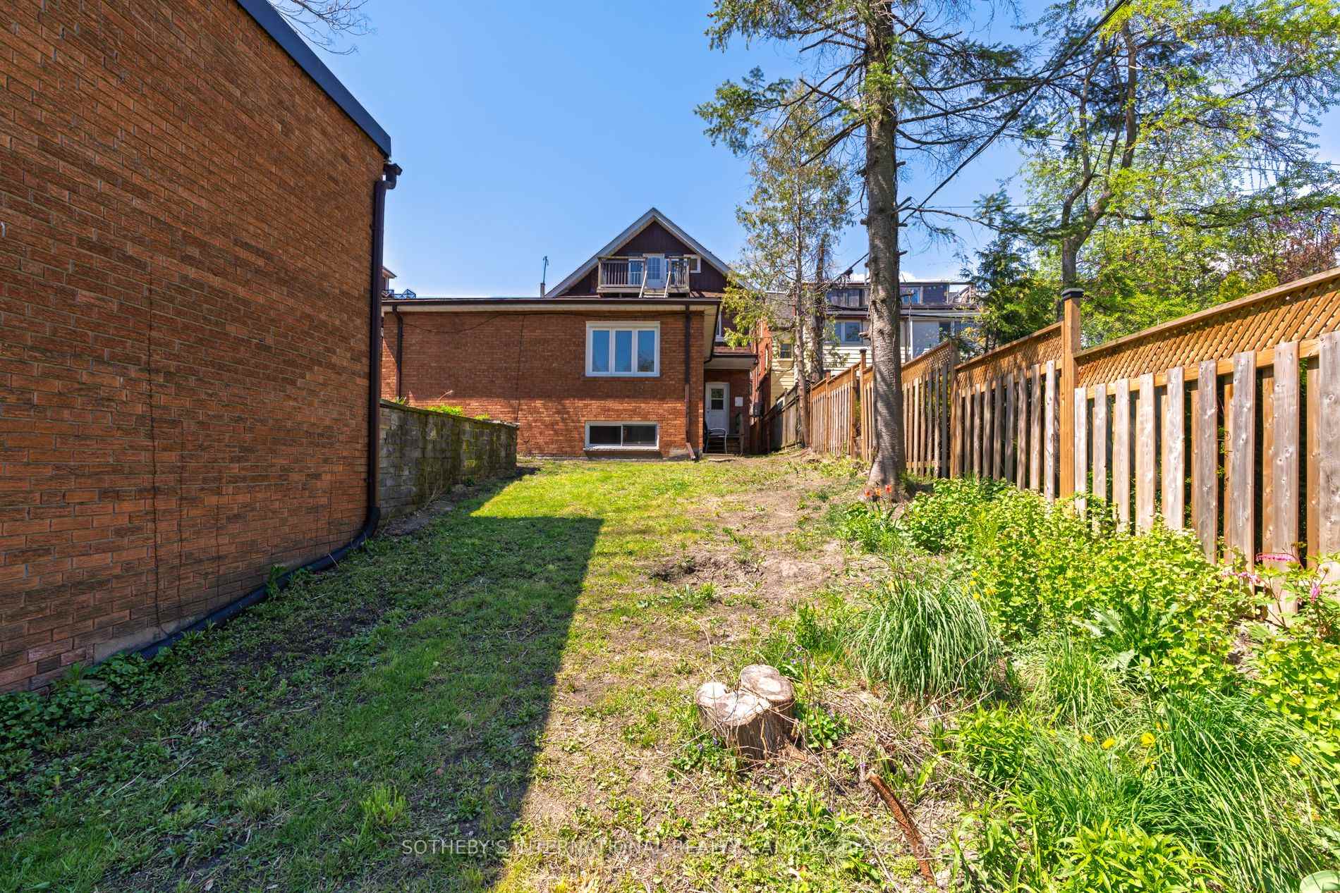 579 Indian Road