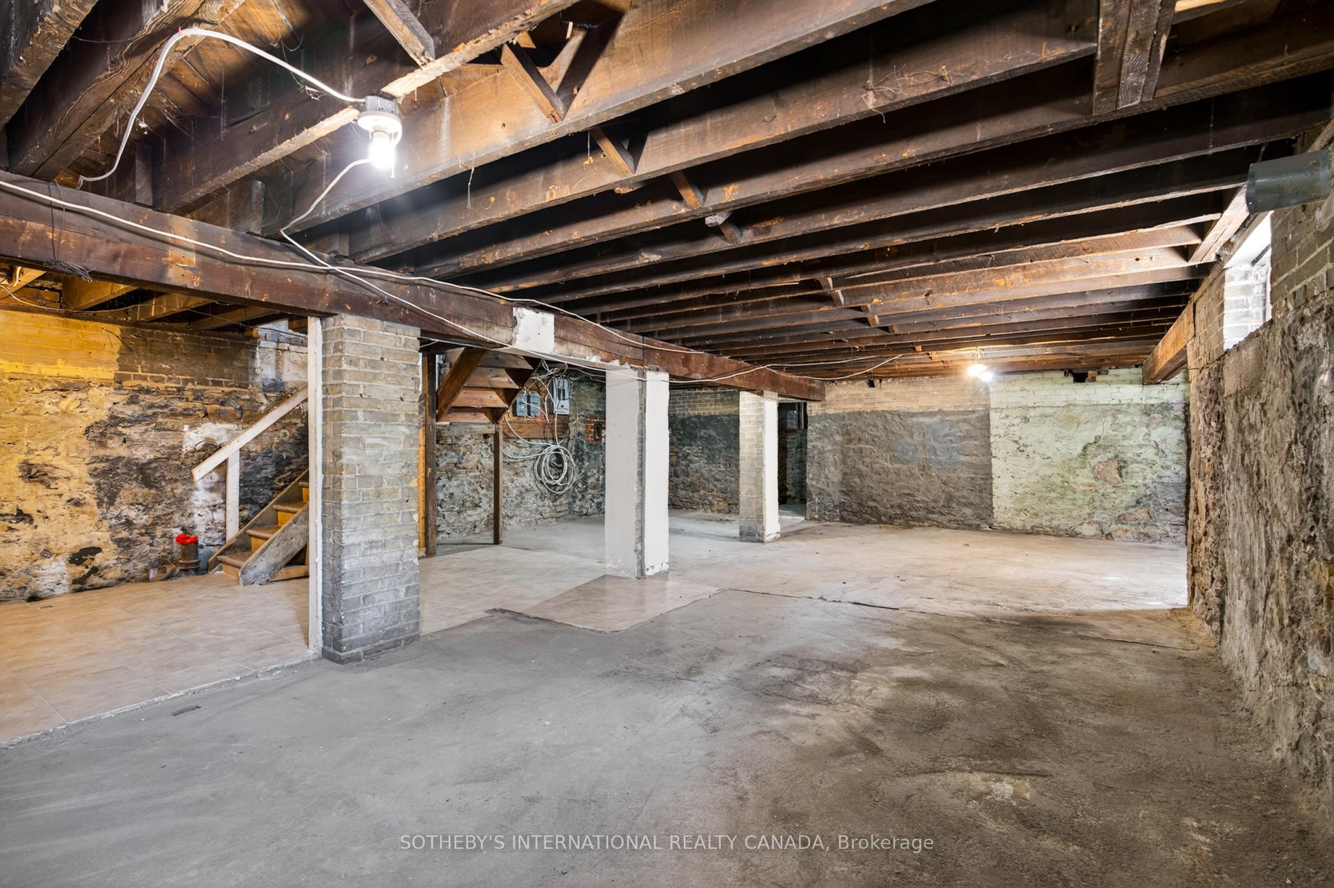 579 Indian Road