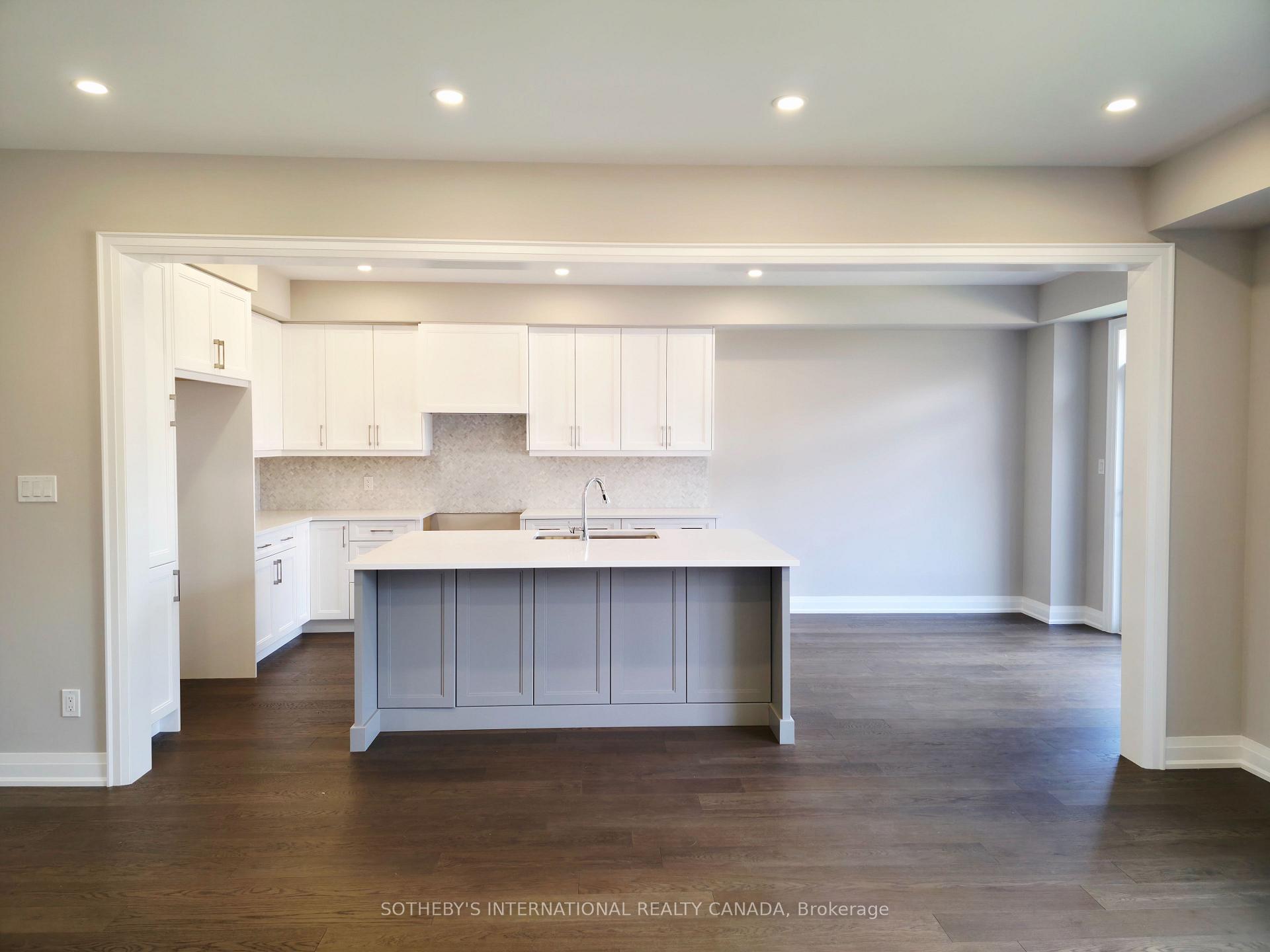 516 Markay Common