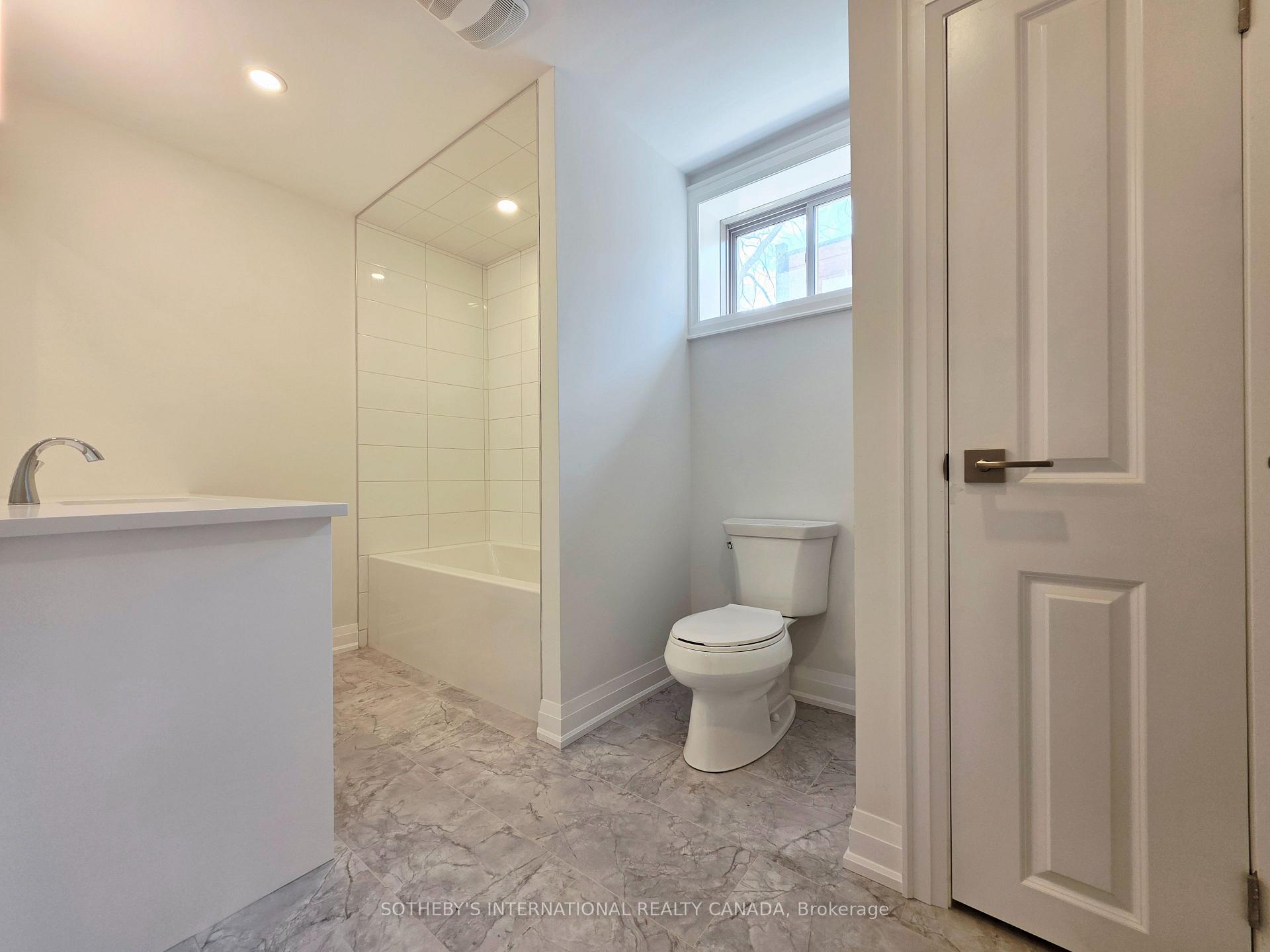 516 Markay Common