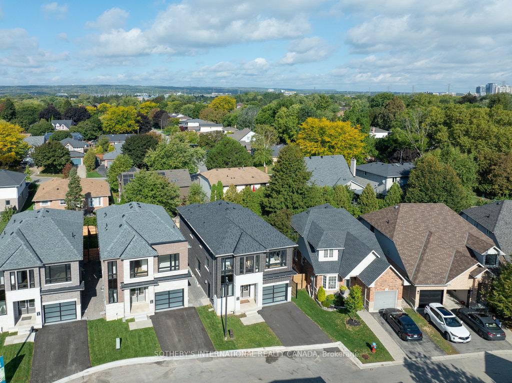 516 Markay Common