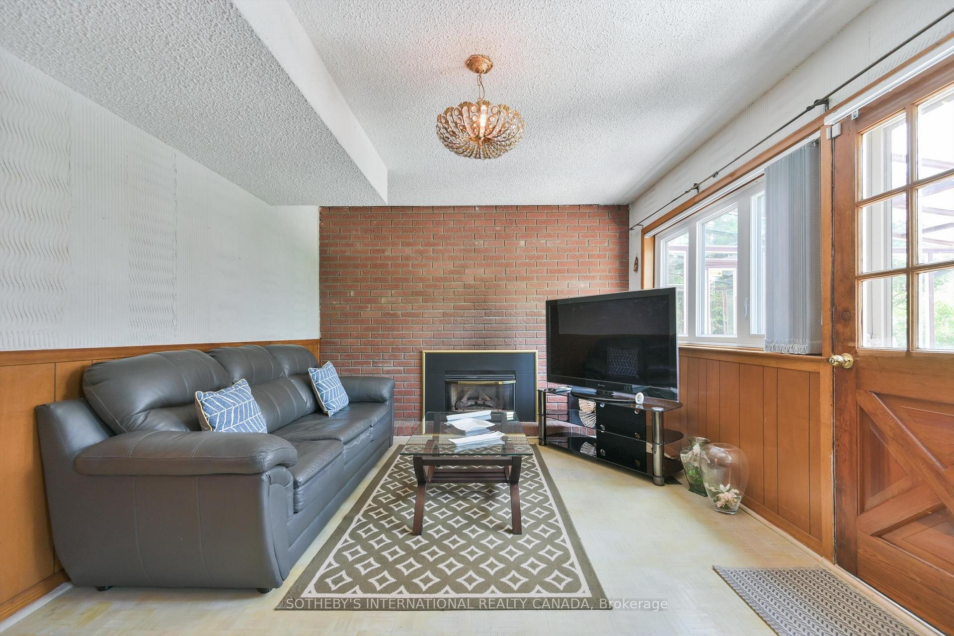 283 Derrydown Road