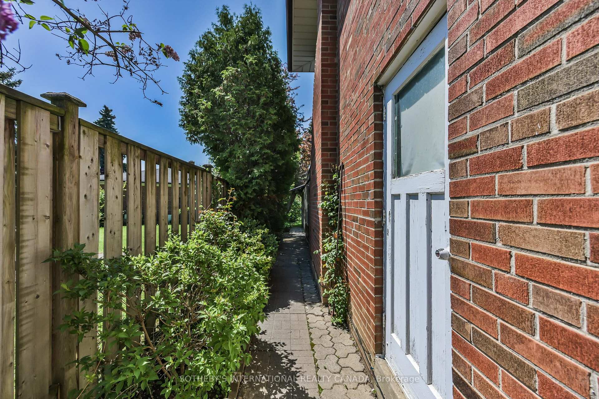 283 Derrydown Road