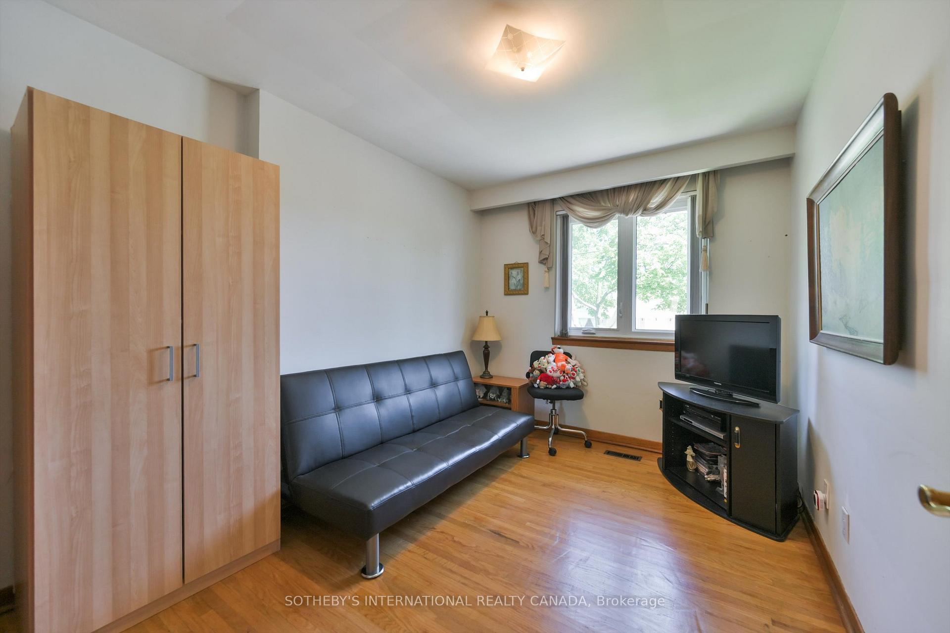 283 Derrydown Road
