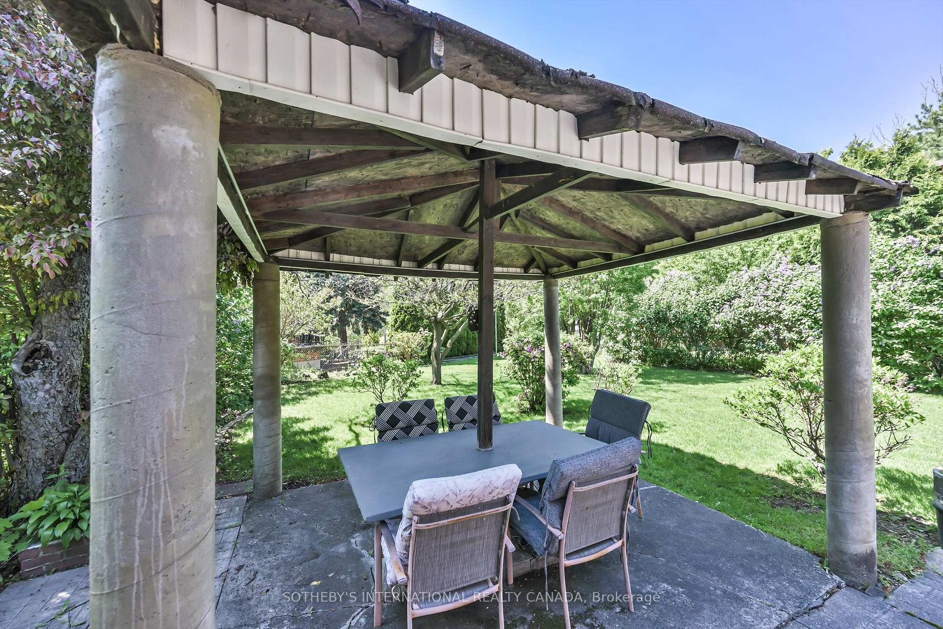 283 Derrydown Road