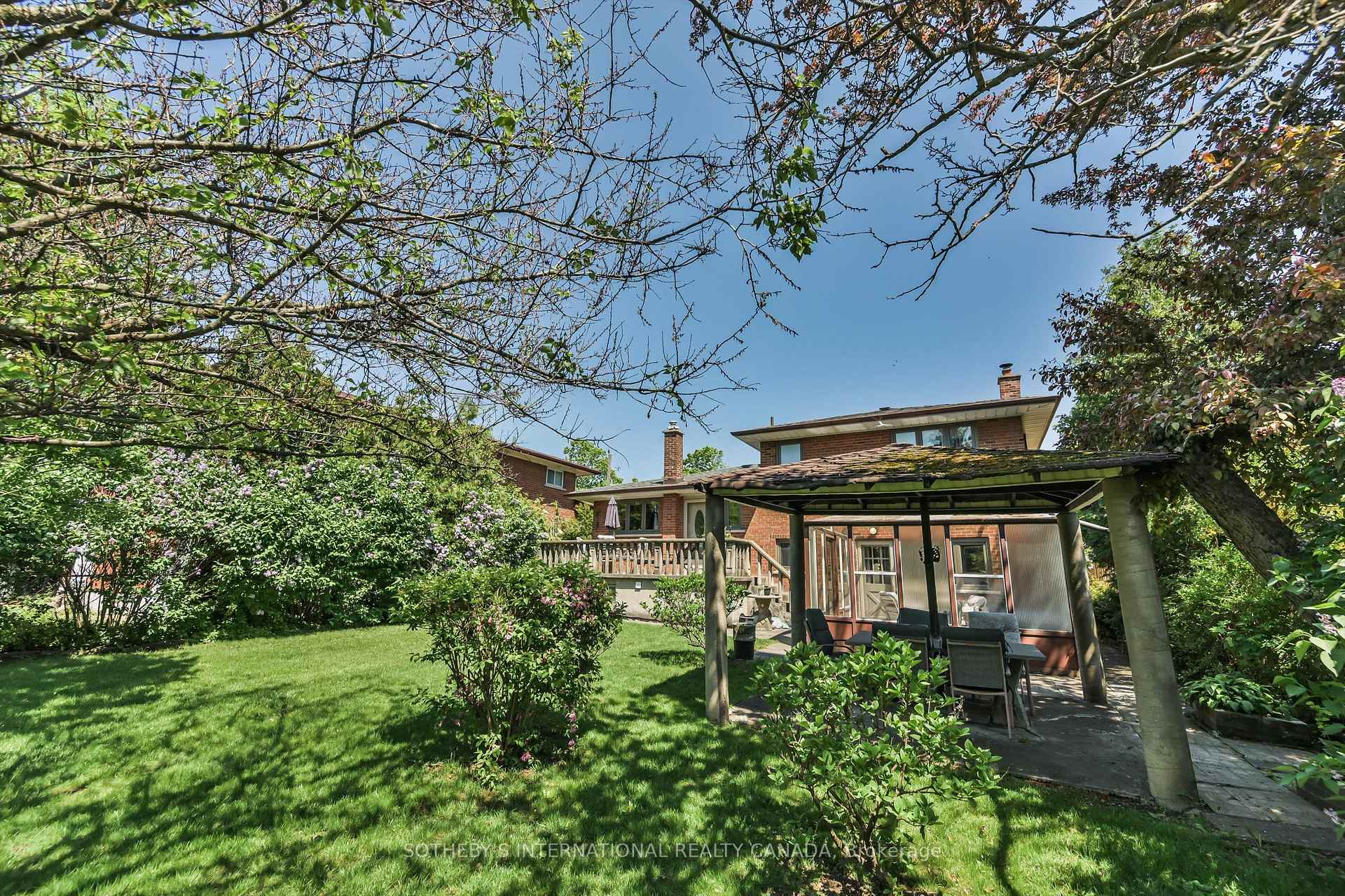 283 Derrydown Road