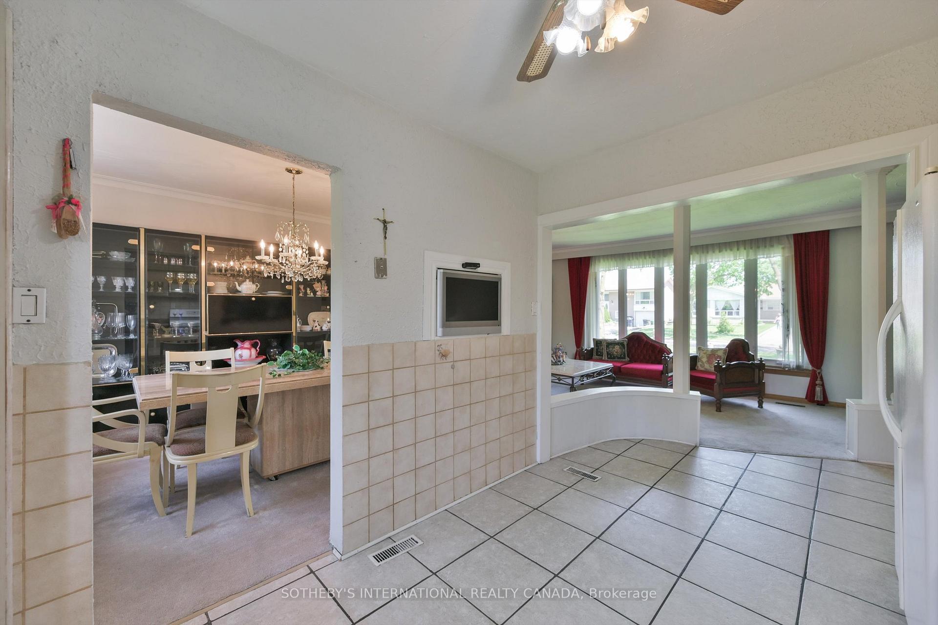 283 Derrydown Road