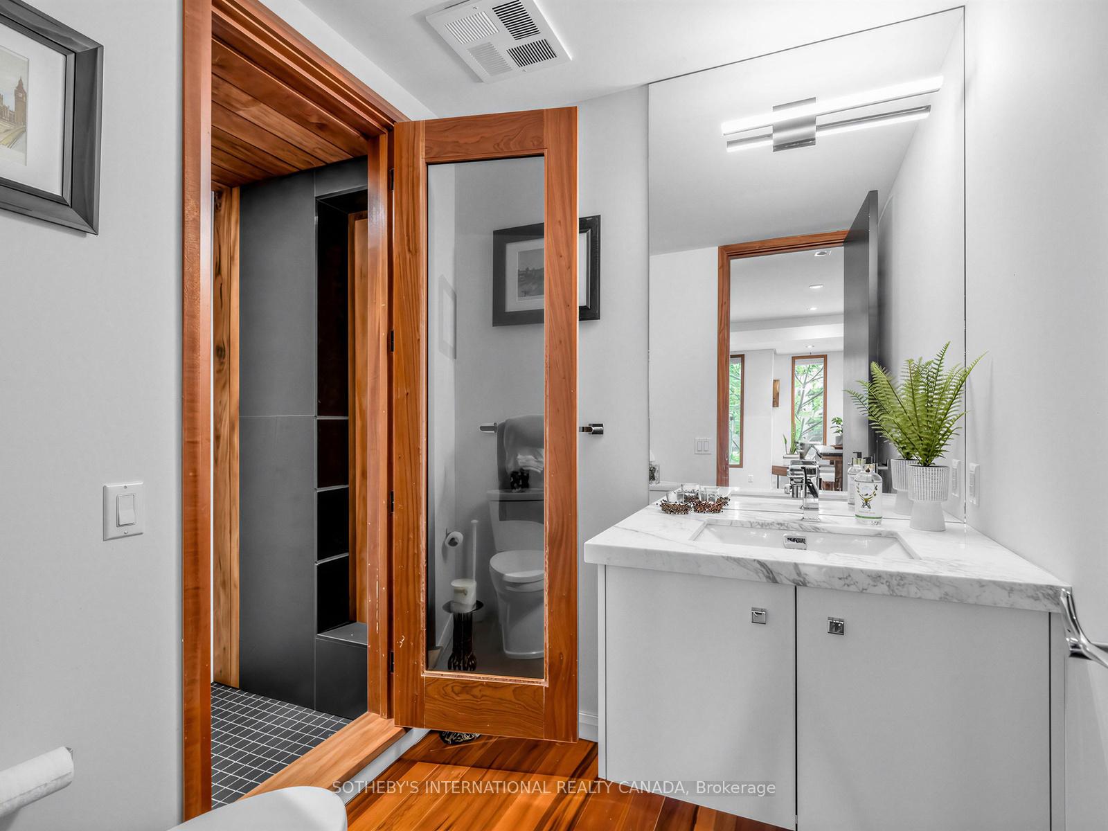32 Regal Road
