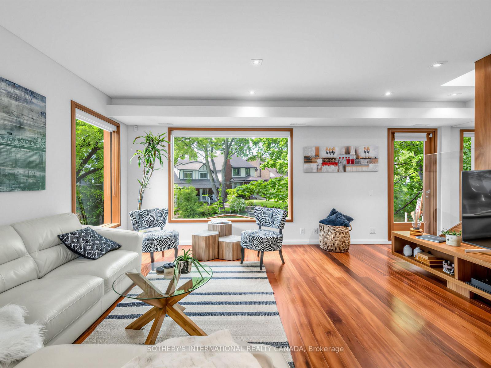 32 Regal Road