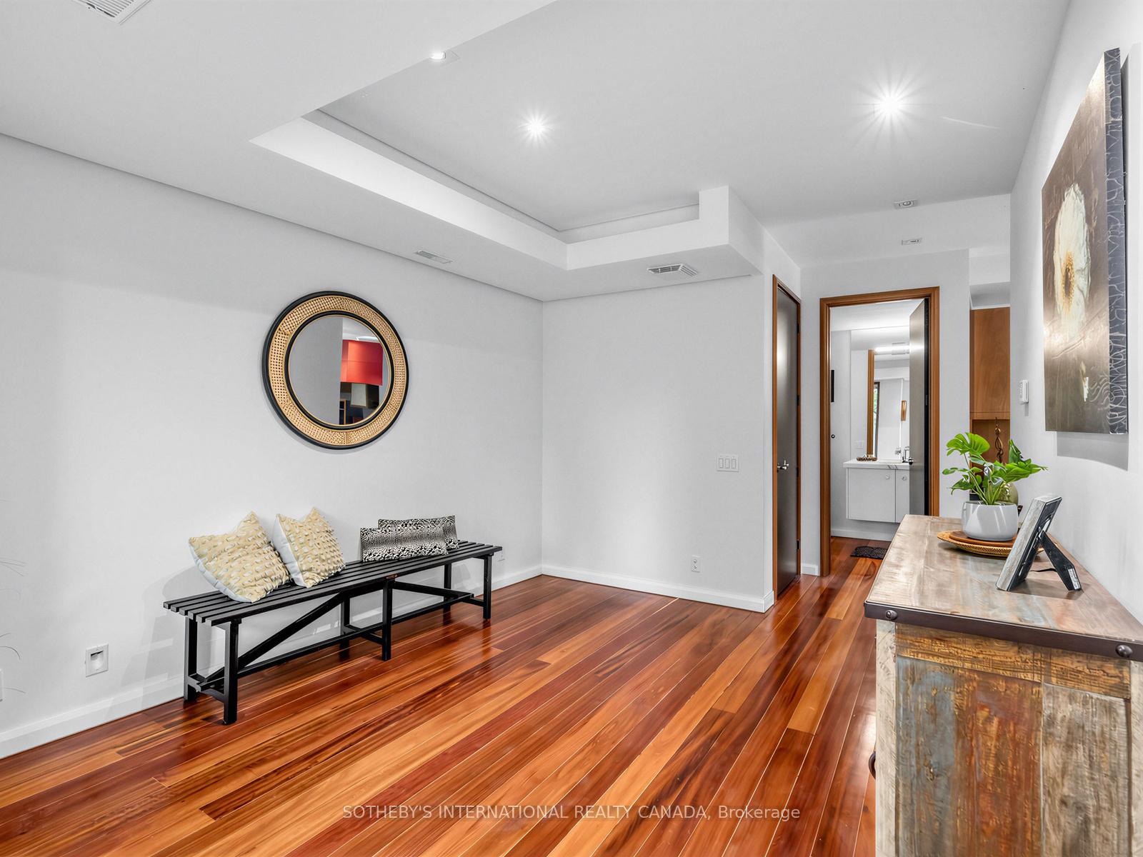 32 Regal Road