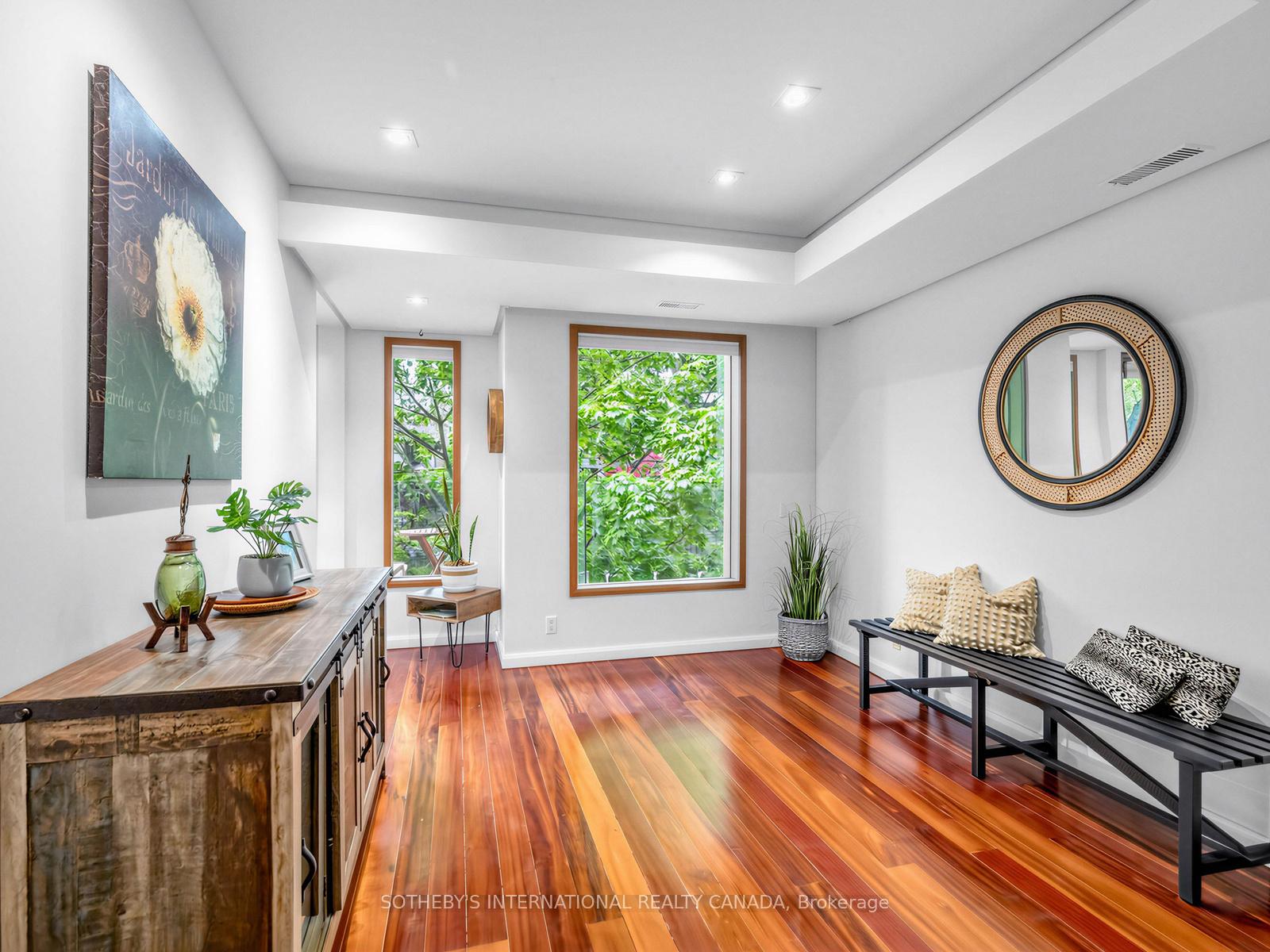 32 Regal Road