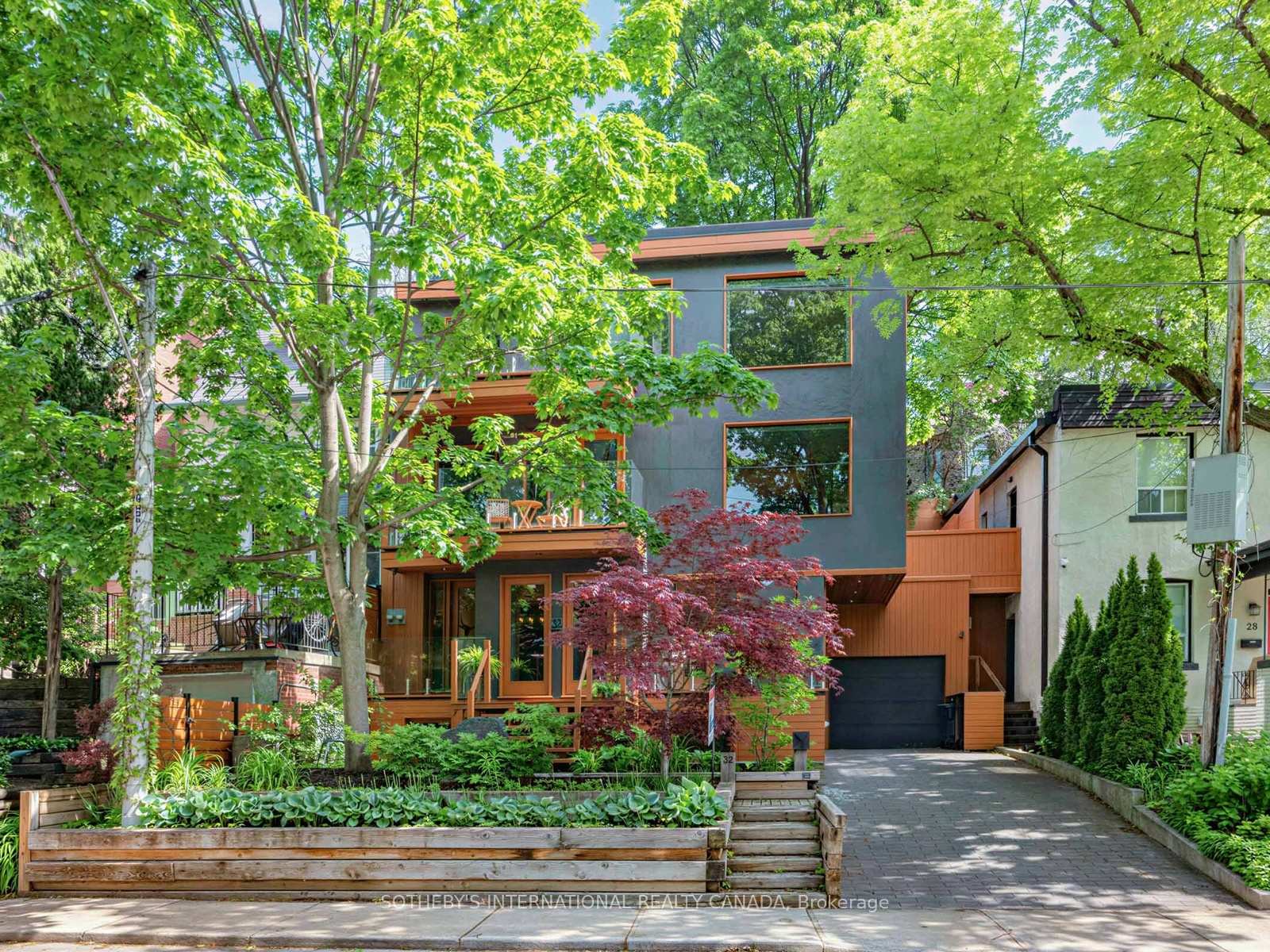 32 Regal Road
