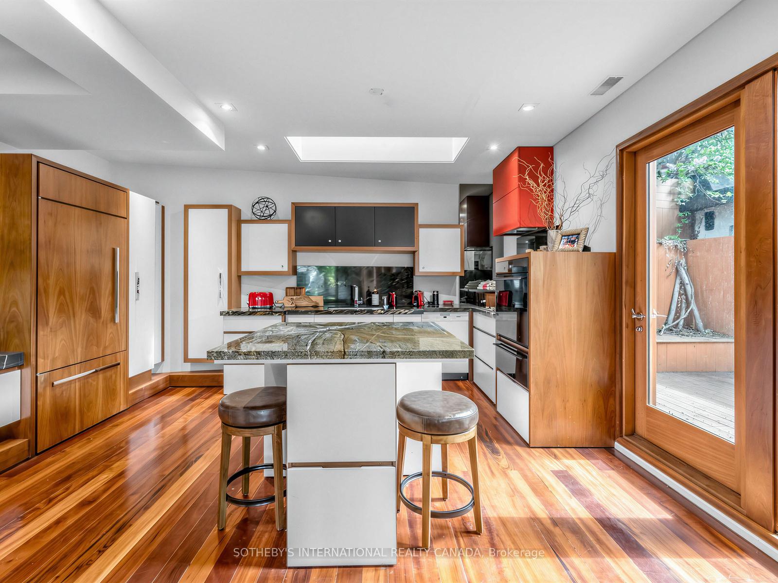 32 Regal Road
