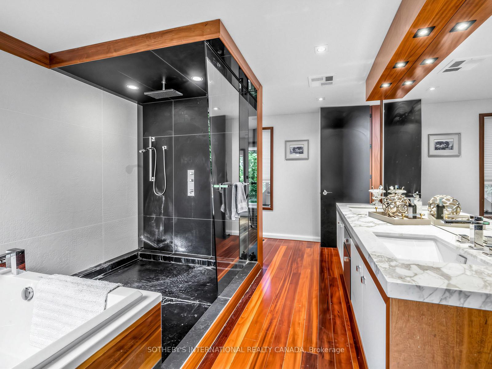 32 Regal Road