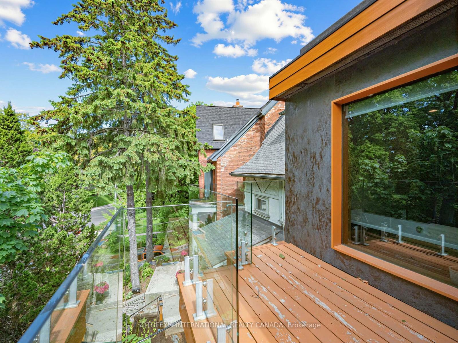 32 Regal Road