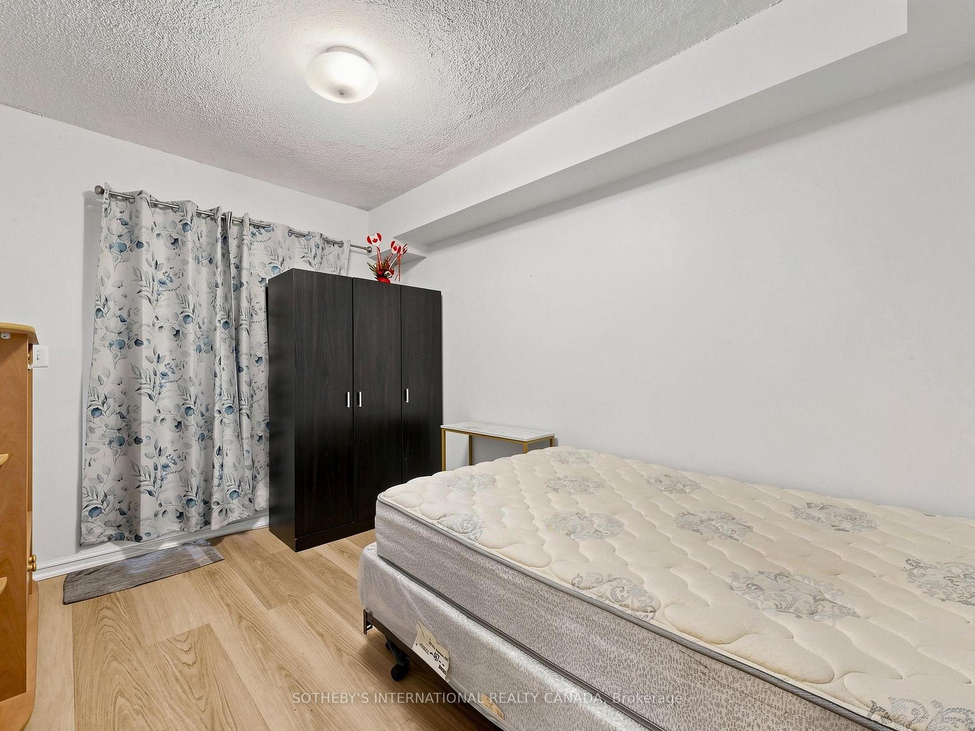 3035 Finch Avenue W 2012