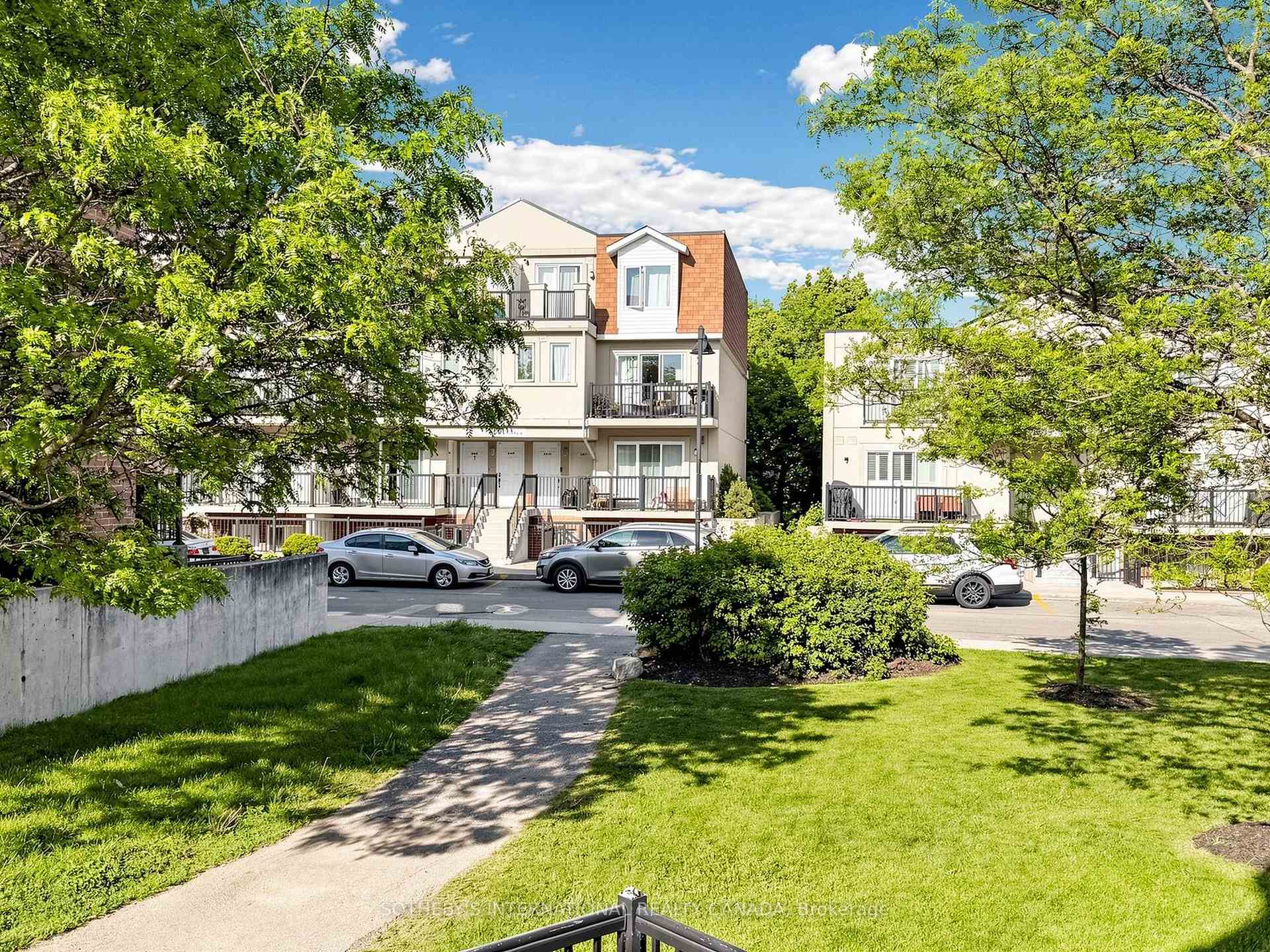 3035 Finch Avenue W 2012