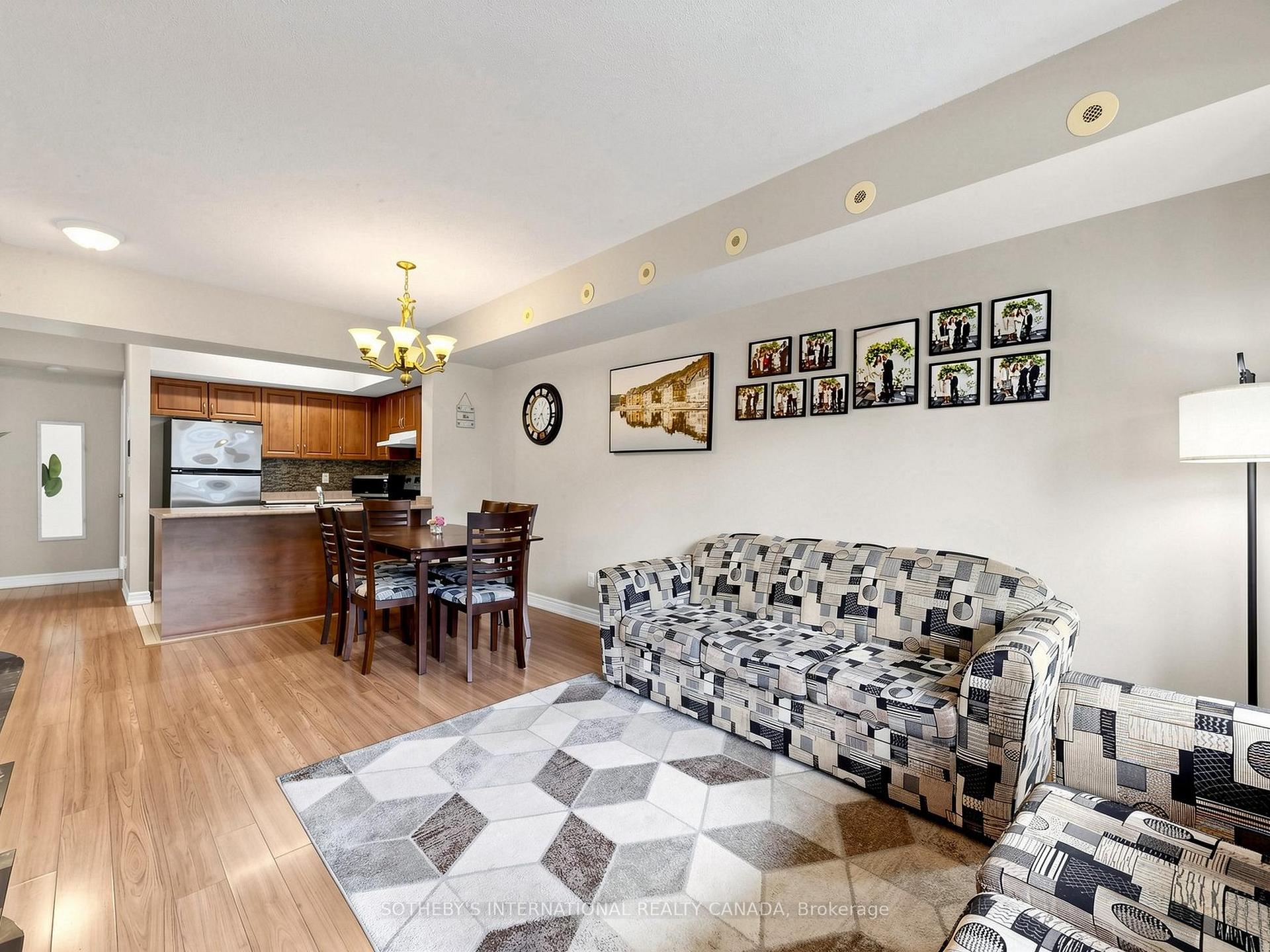3035 Finch Avenue W 2012
