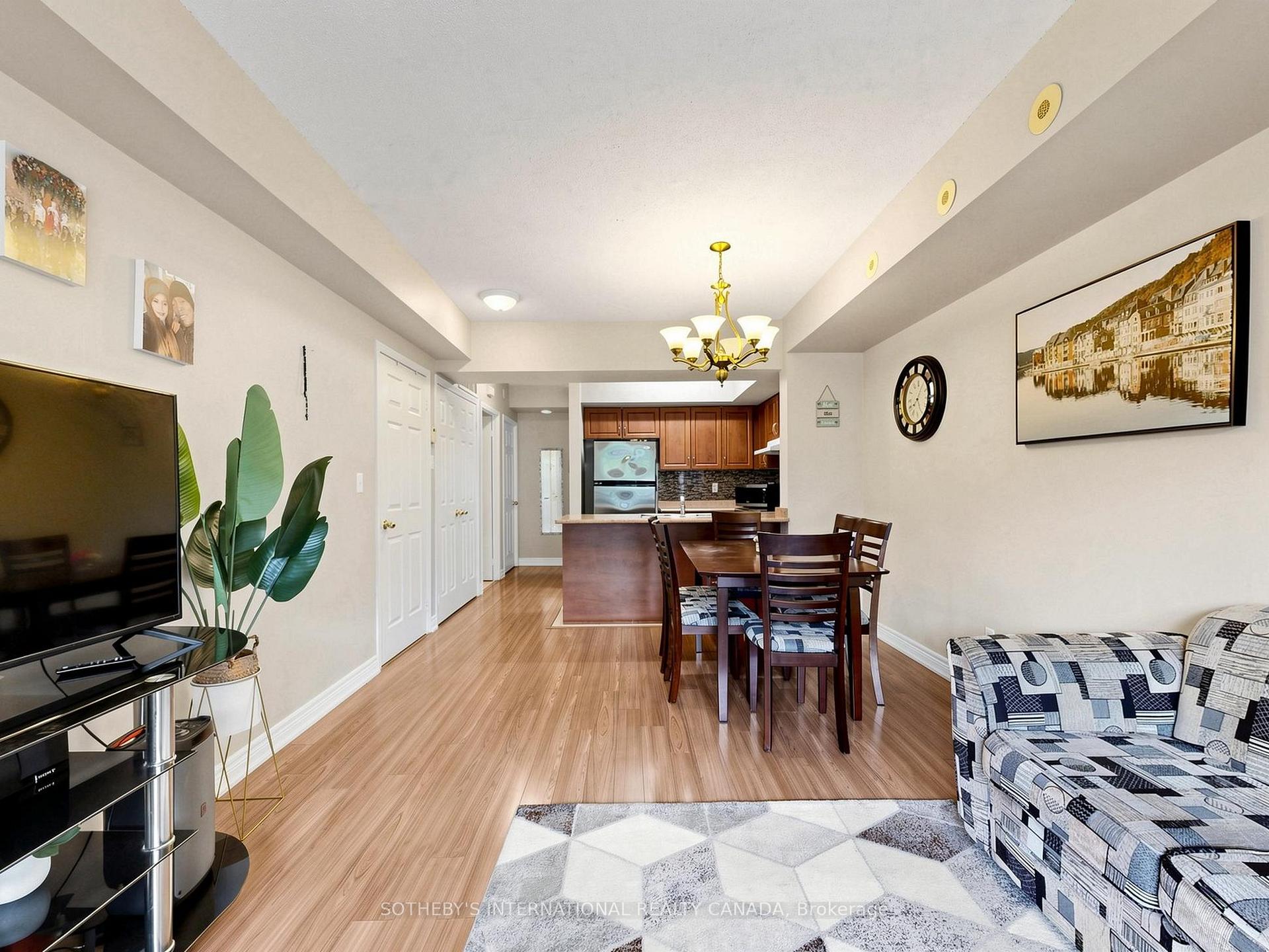 3035 Finch Avenue W 2012